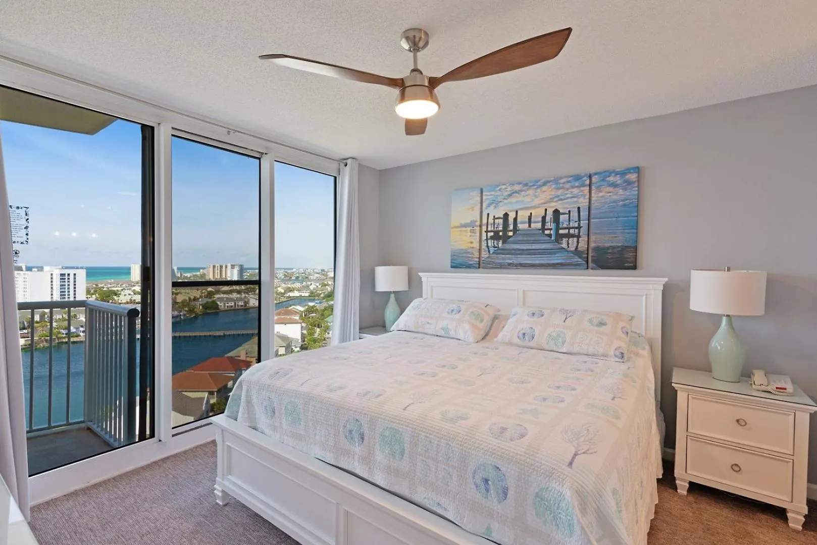 Apartment Terrace At Pelican 1406