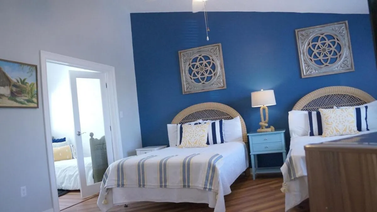 Holiday home Lovely Townhome - Shoreline Towers Walk Pool