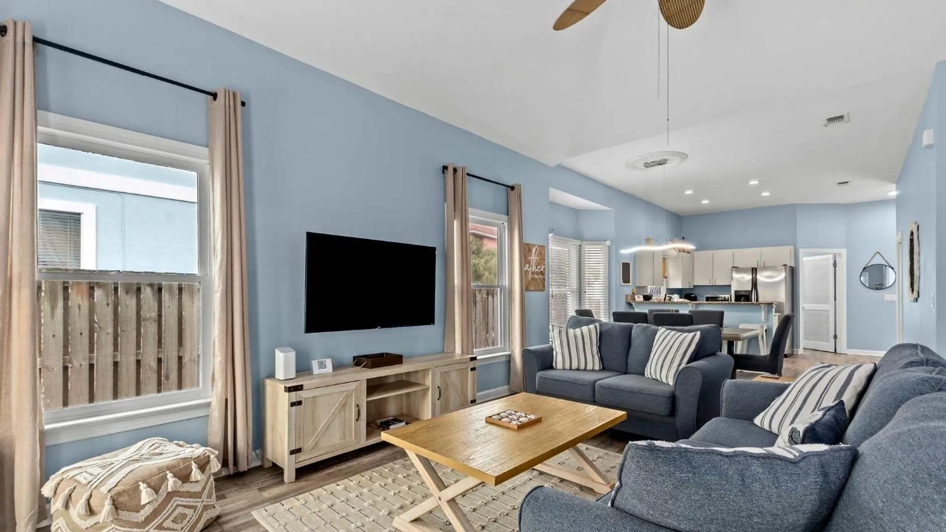 Serenity Now-free Golf Cart-hot Tub-comm Pool Holiday home Destin