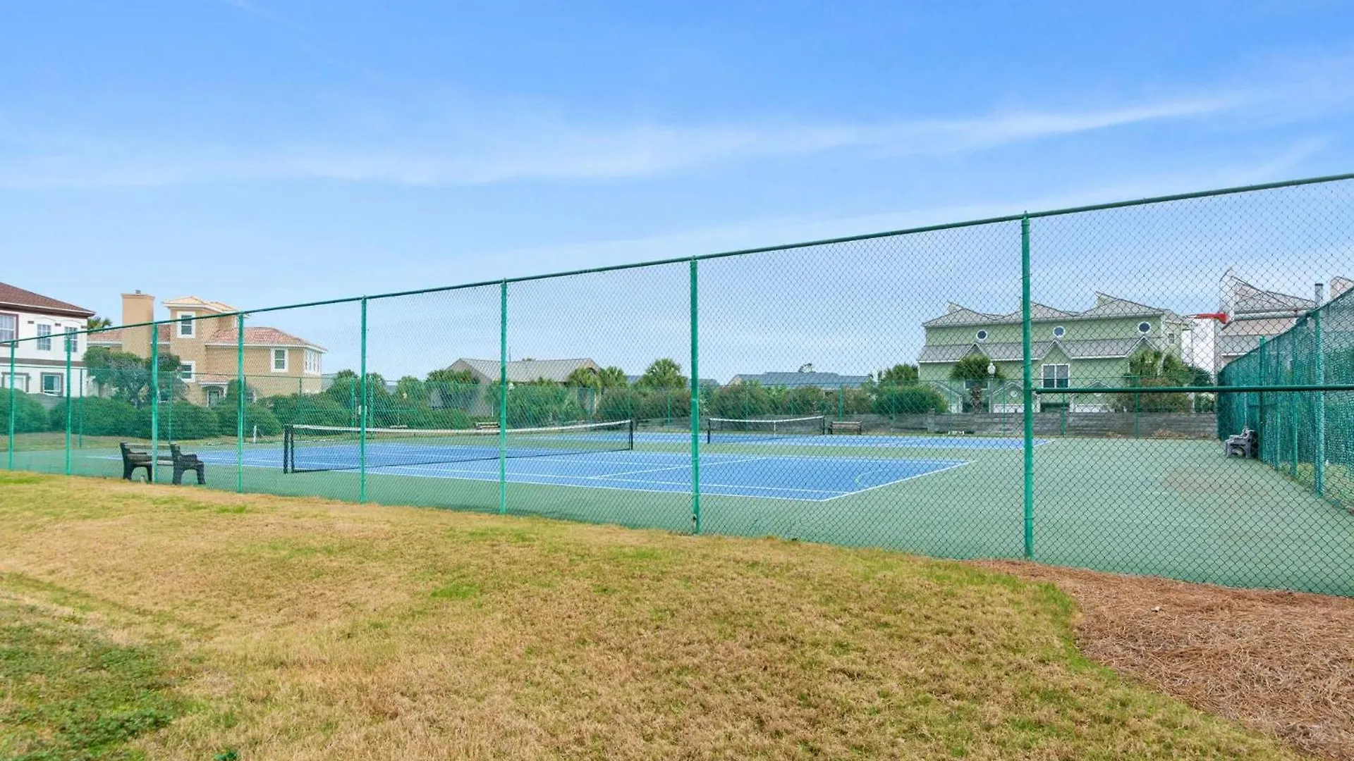 Serenity Now-free Golf Cart-hot Tub-comm Pool Holiday home *