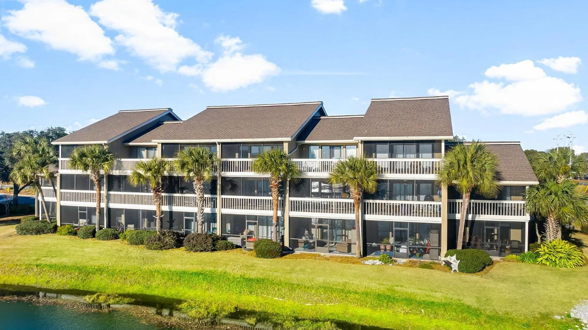 287 Boardwalk Apartment