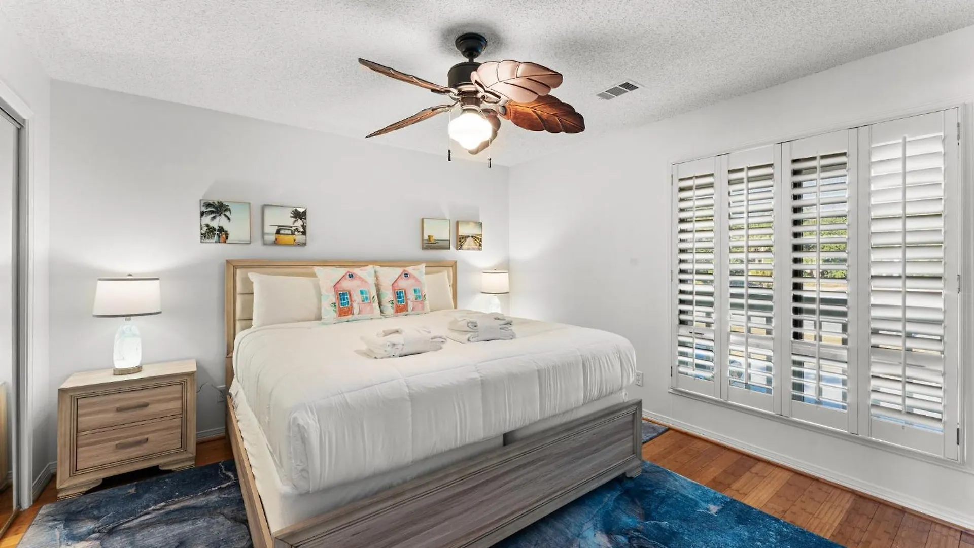 287 Boardwalk Apartment