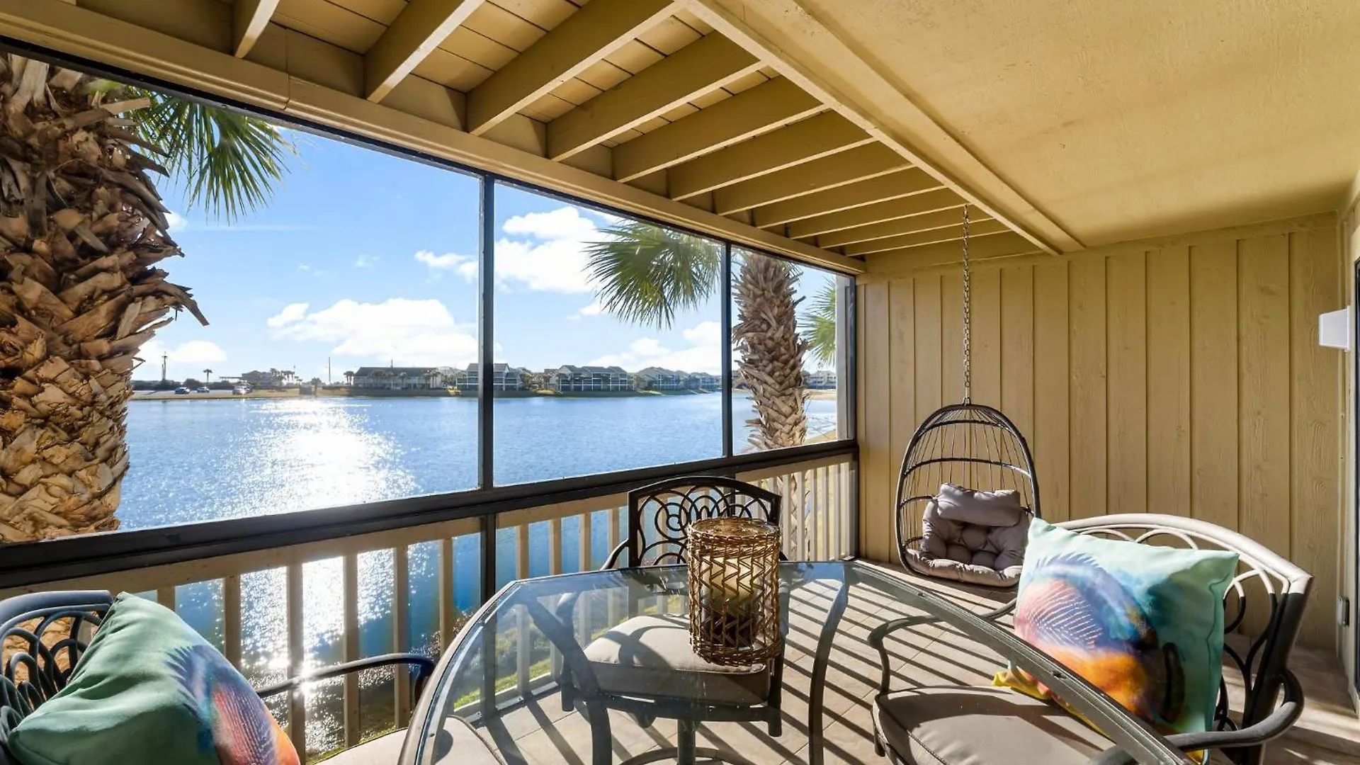 287 Boardwalk Apartment *