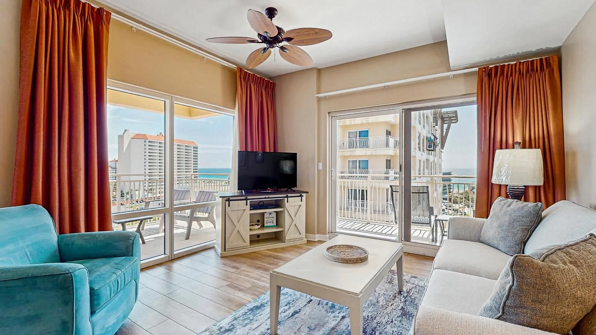 Luau 6701/6703 Apartment