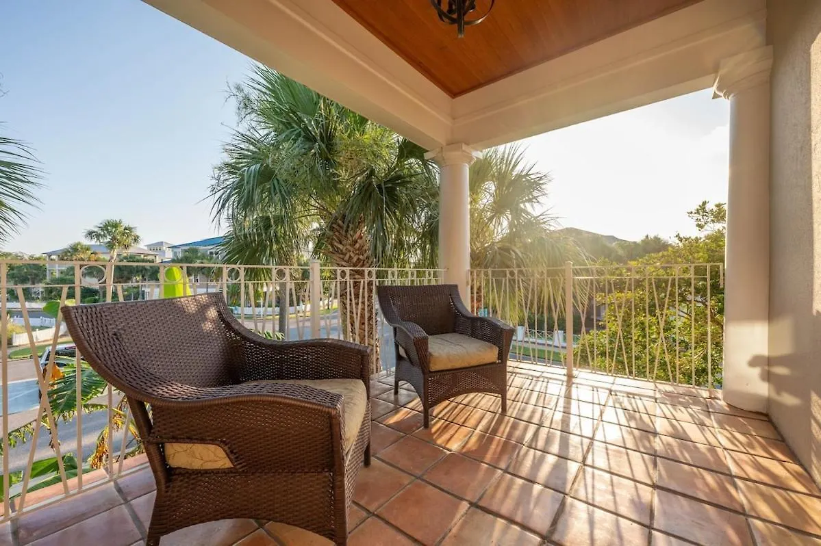 Holiday home Luxury 3br Gated - Infinity Pool, Walk To Private - Vet-owned! *