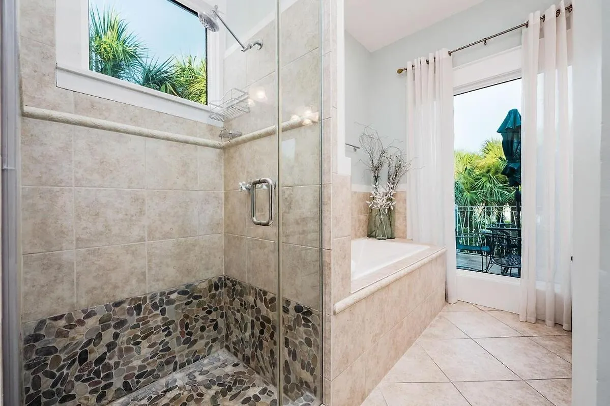 Luxury 3br Gated - Infinity Pool, Walk To Private - Vet-owned! * Destin