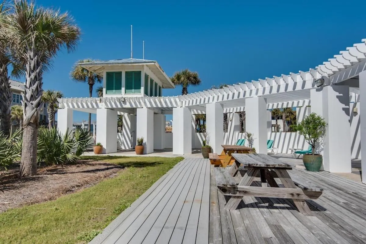 Luxury 3br Gated - Infinity Pool, Walk To Private - Vet-owned!