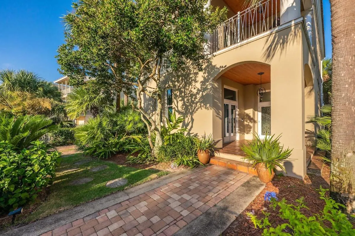 Holiday home Luxury 3br Gated - Infinity Pool, Walk To Private - Vet-owned! Destin