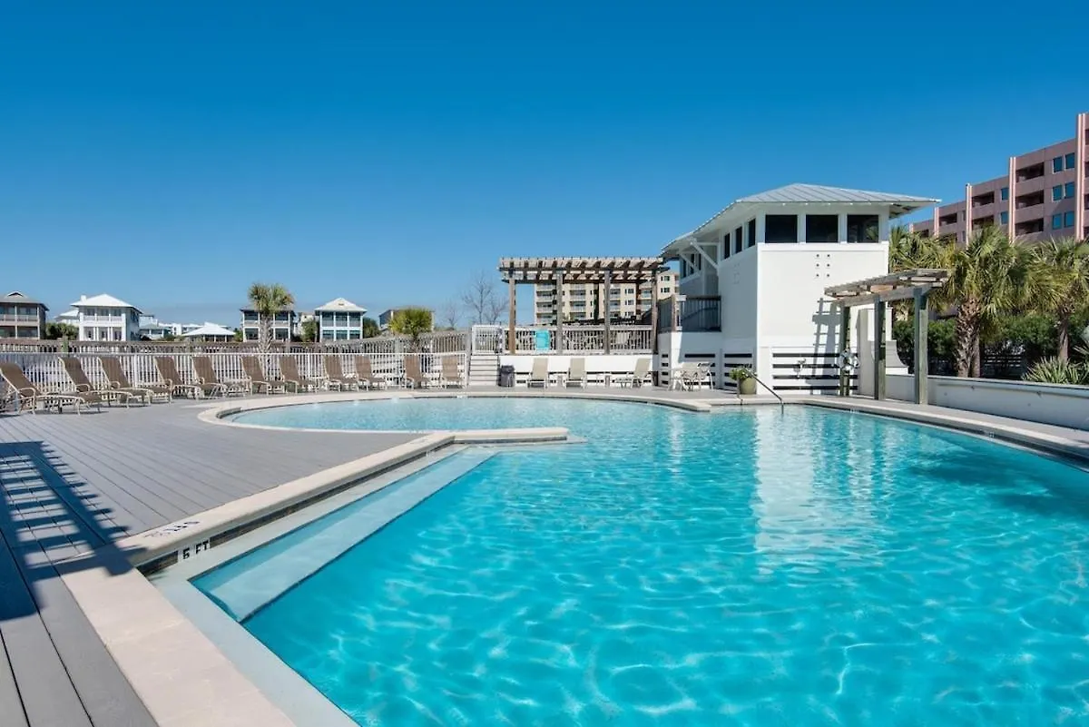 Luxury 3br Gated - Infinity Pool, Walk To Private - Vet-owned!