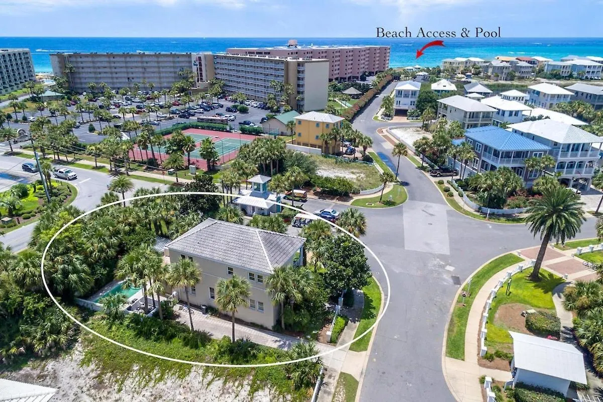 Holiday home Luxury 3br Gated - Infinity Pool, Walk To Private - Vet-owned! *