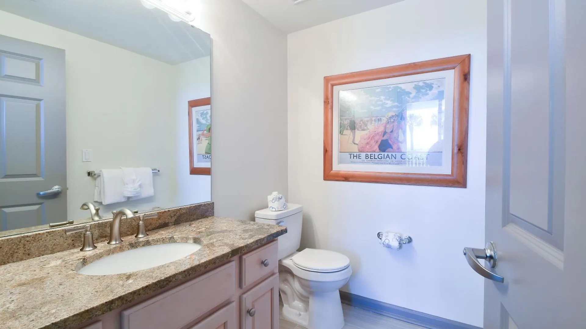 Silver Towers E102 Apartment
