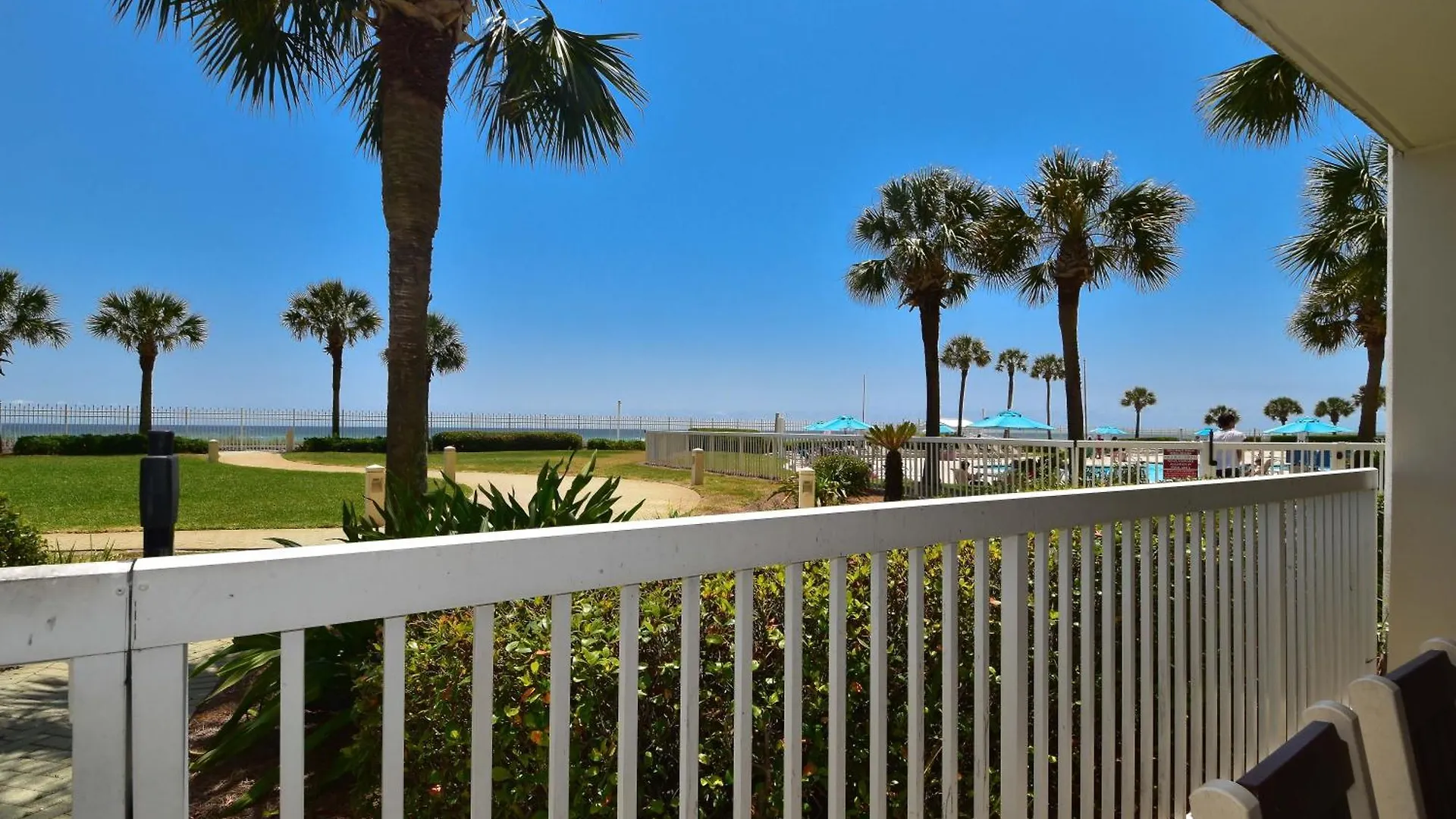 Silver Towers E102 Apartment Destin