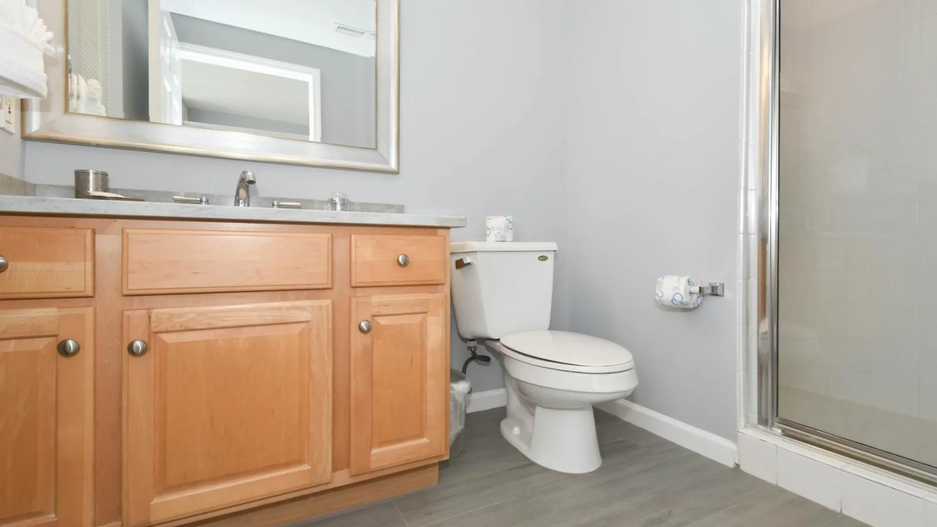 Silver Towers E1503 Apartment *