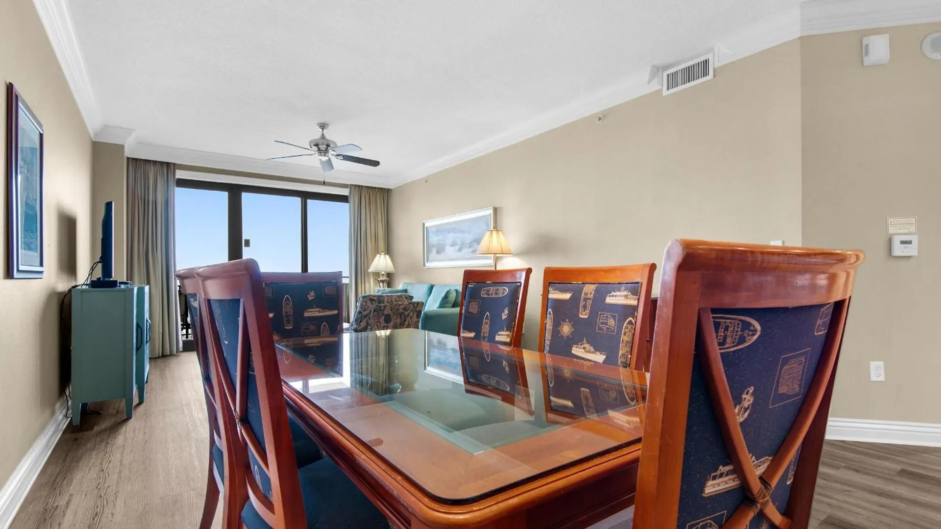 Emerald Grande W928 Holiday home *