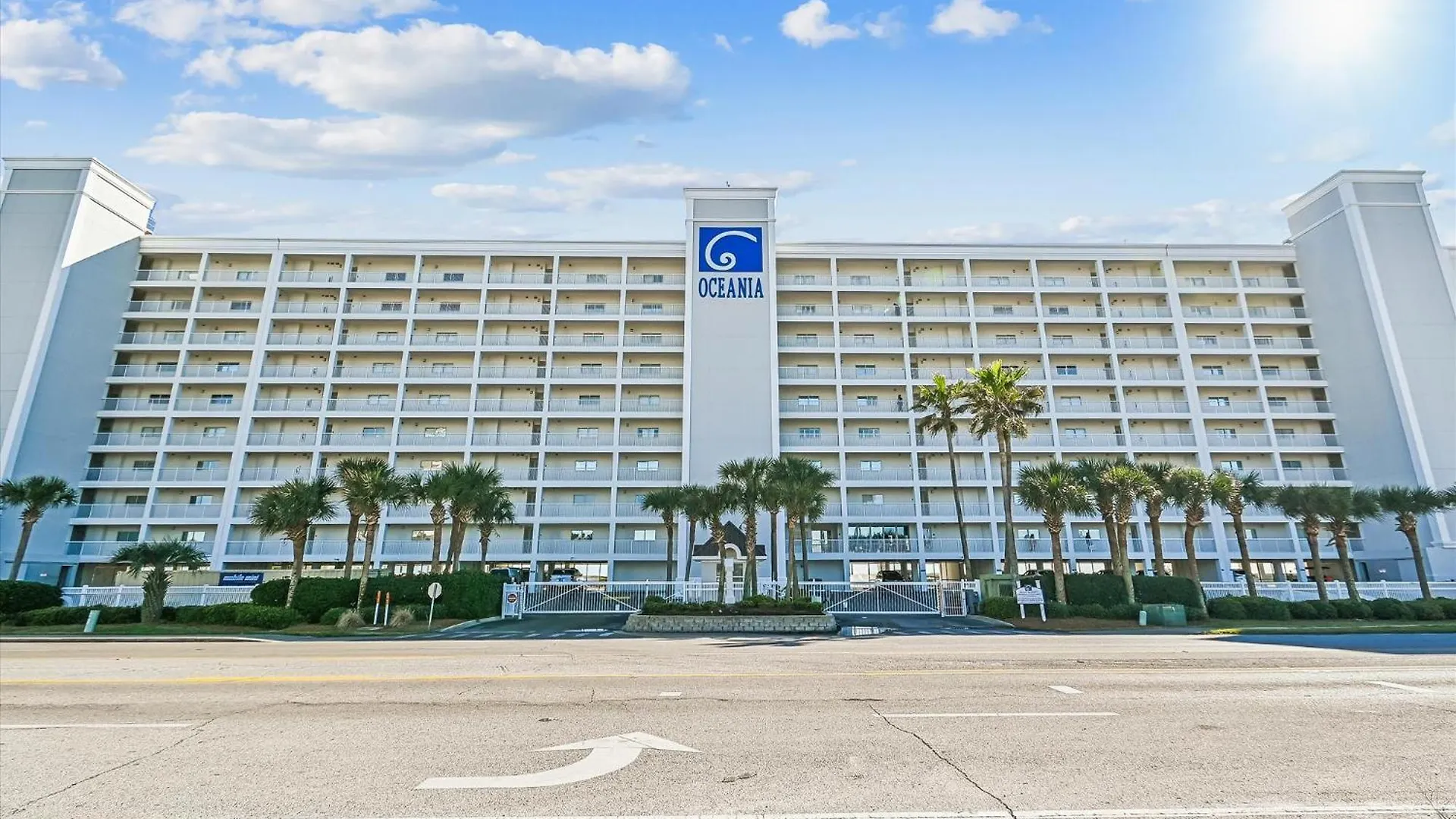 Apartment Oceania 201- By Isle *