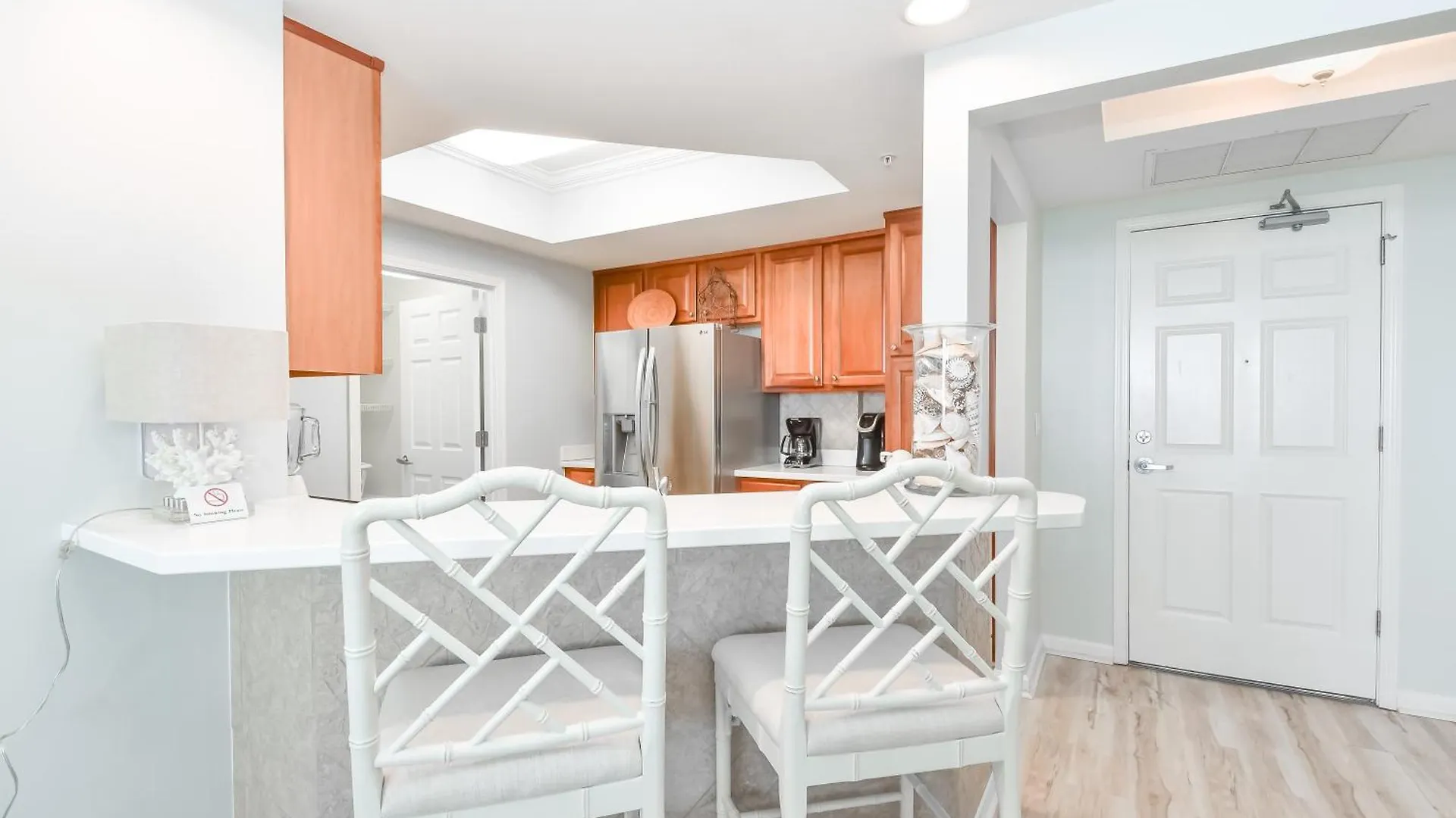 Silver Towers W905 Apartment *