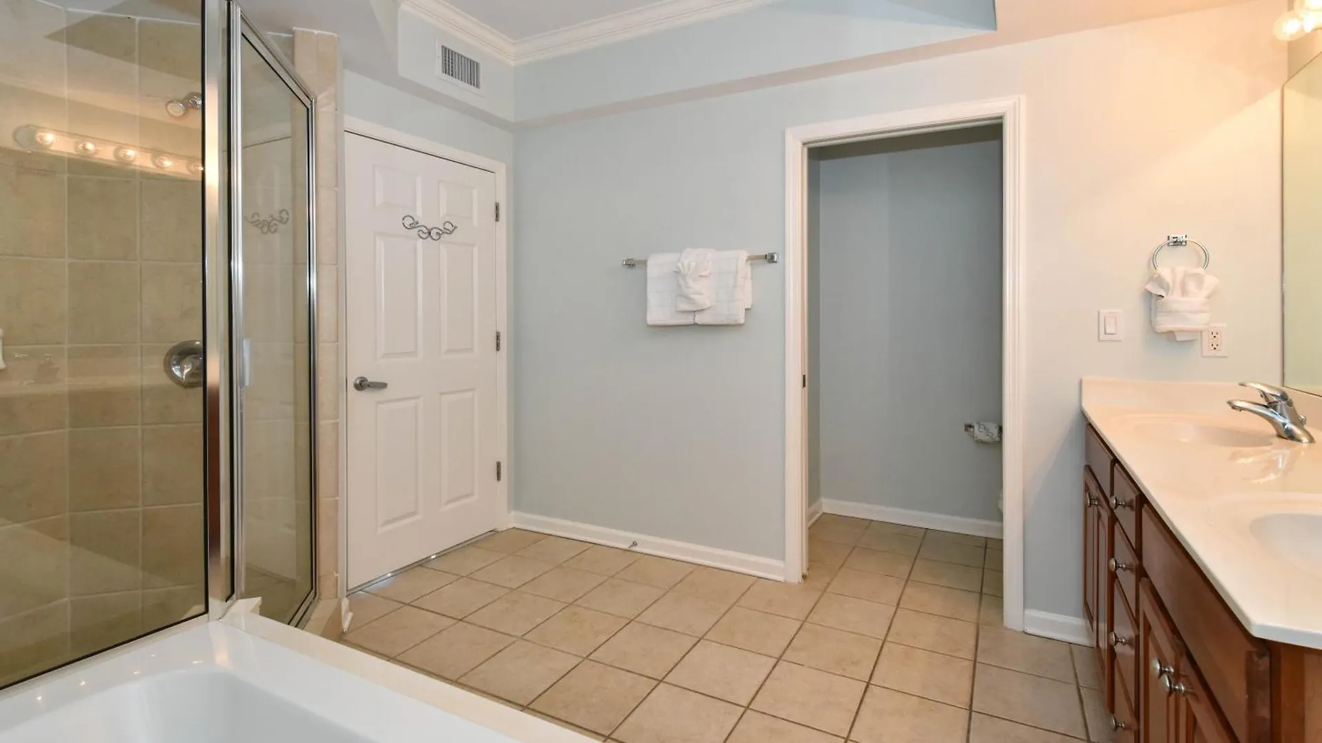 Silver Towers W905 * Destin