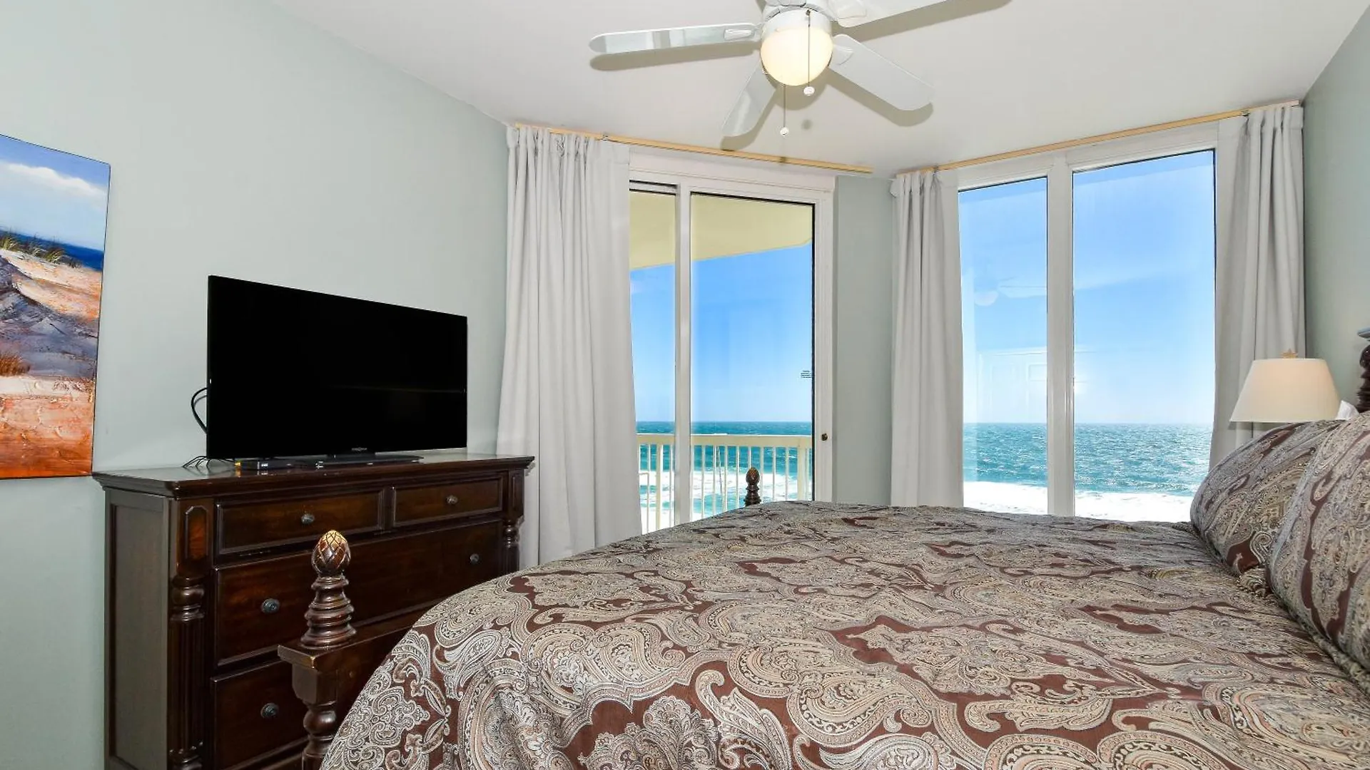 Silver Towers E805 Apartment *