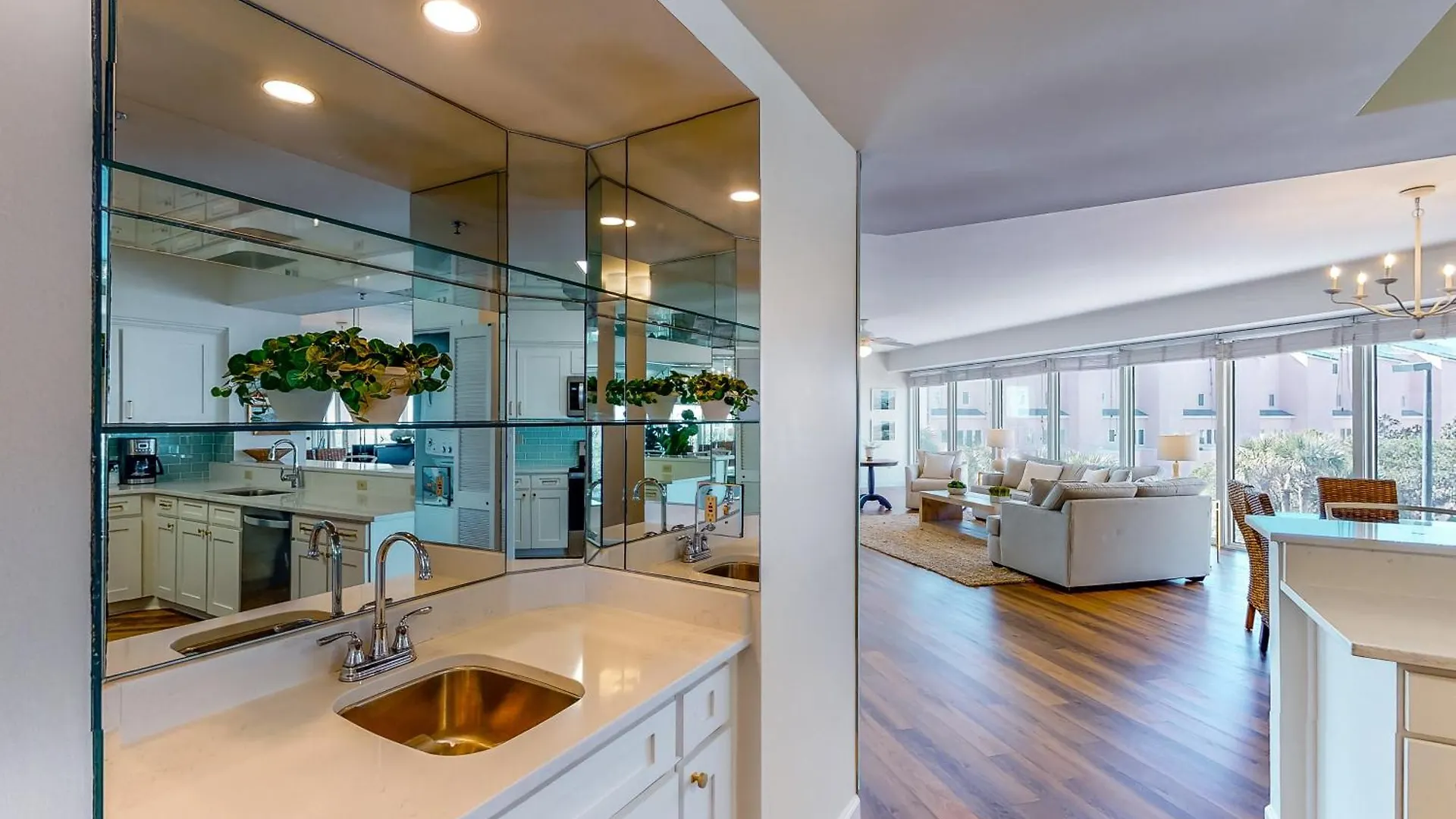 Apartment Tops'l Tides 0206