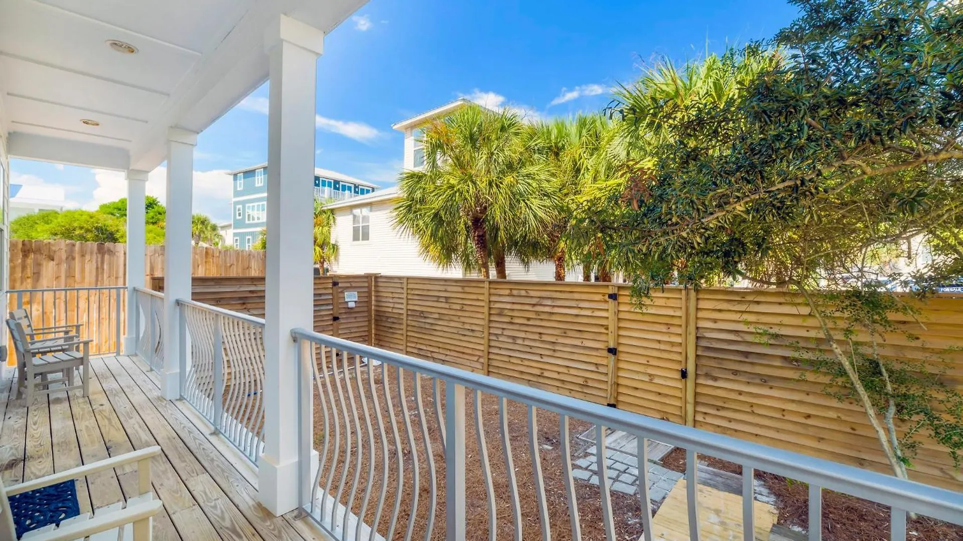 Seaside Palace With Game And Jetted Pool Holiday home *