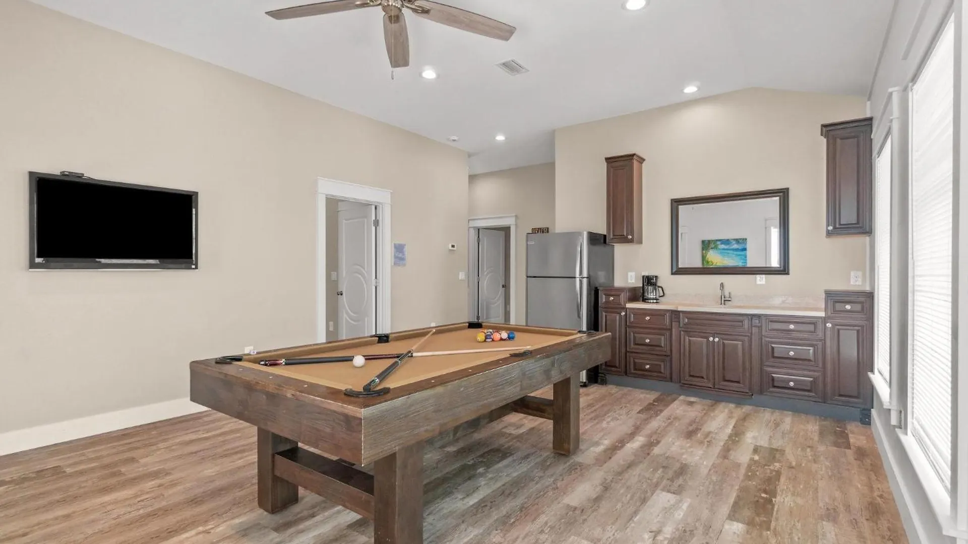 Seaside Palace With Game And Jetted Pool Holiday home Destin