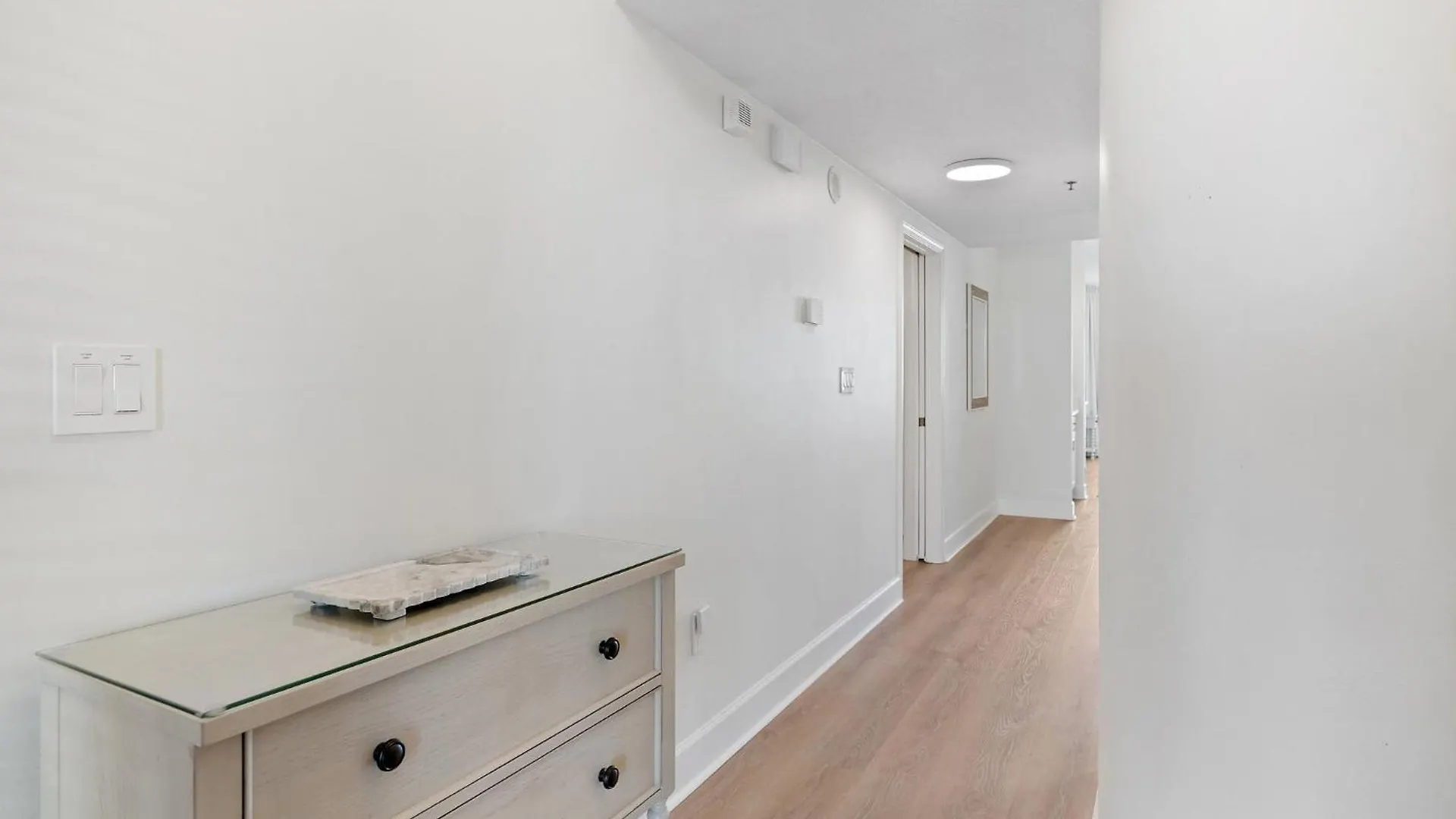 Jade East Towers 0430 By Newman-dailey Holiday home *