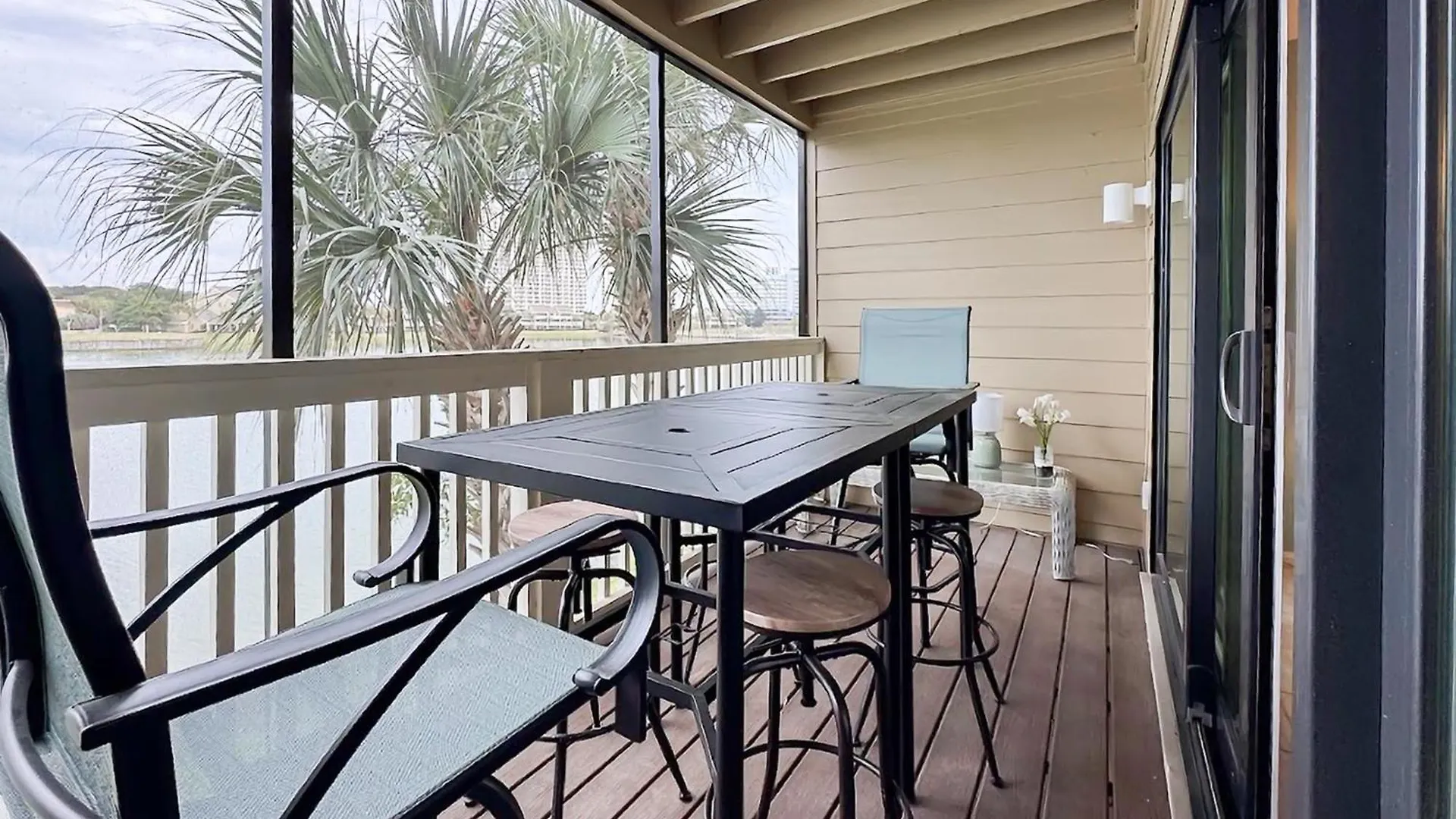Holiday home Seascape Lakefront 216