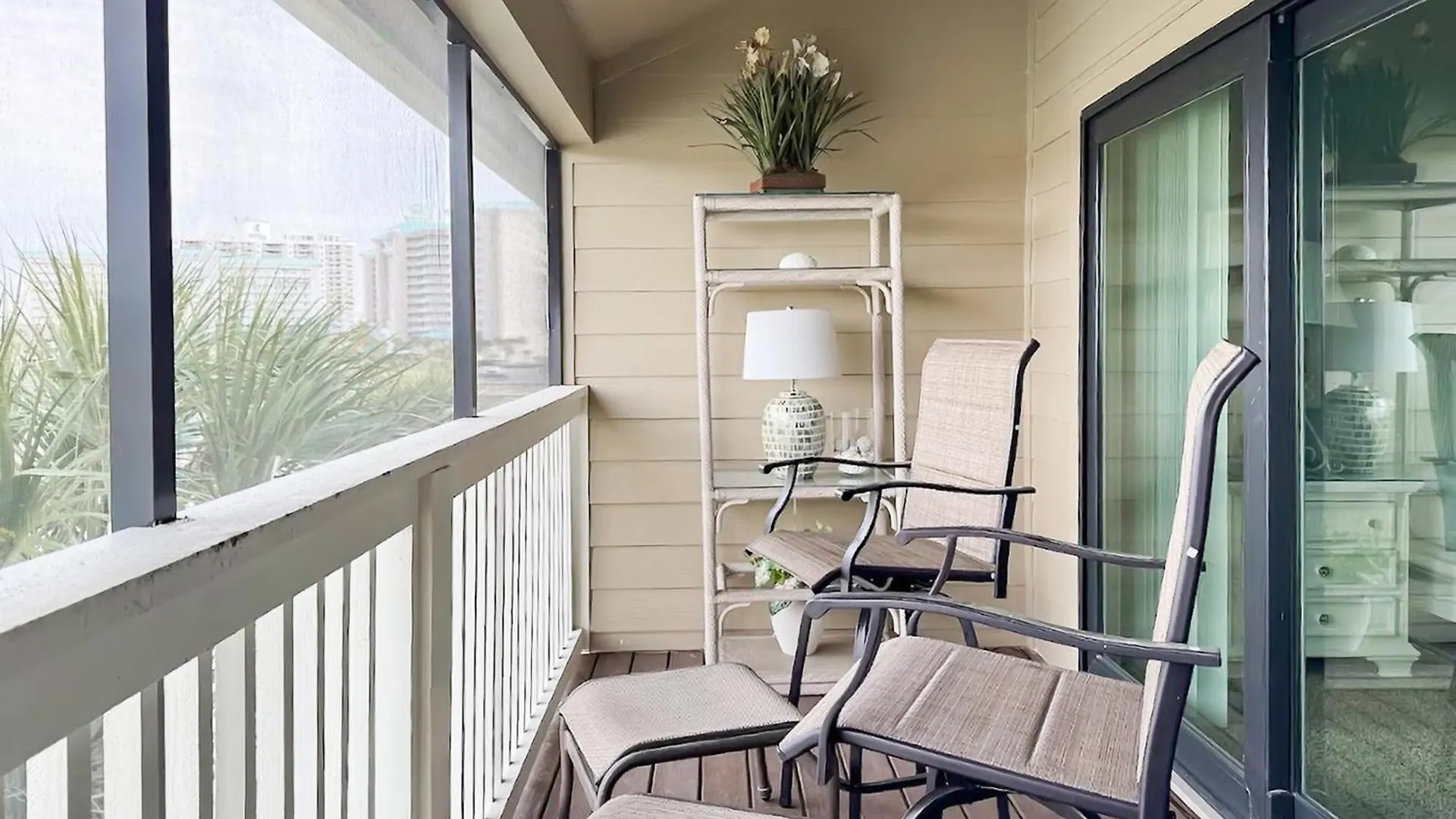 Seascape Lakefront 216 Holiday home *