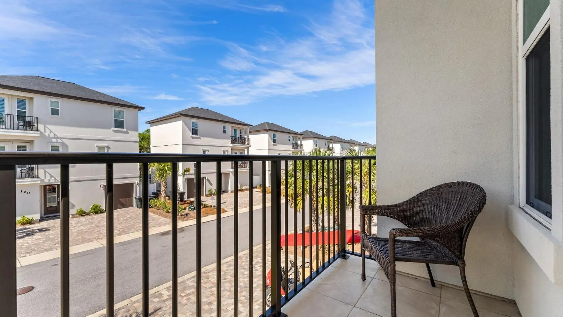 Shellebrate Chateau With Lsv And Heated Pool Holiday home *