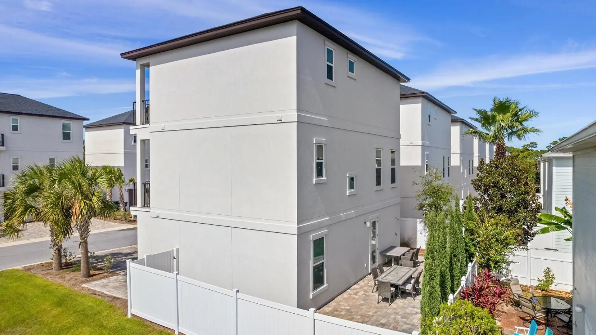 Holiday home Shellebrate Chateau With Lsv And Heated Pool *