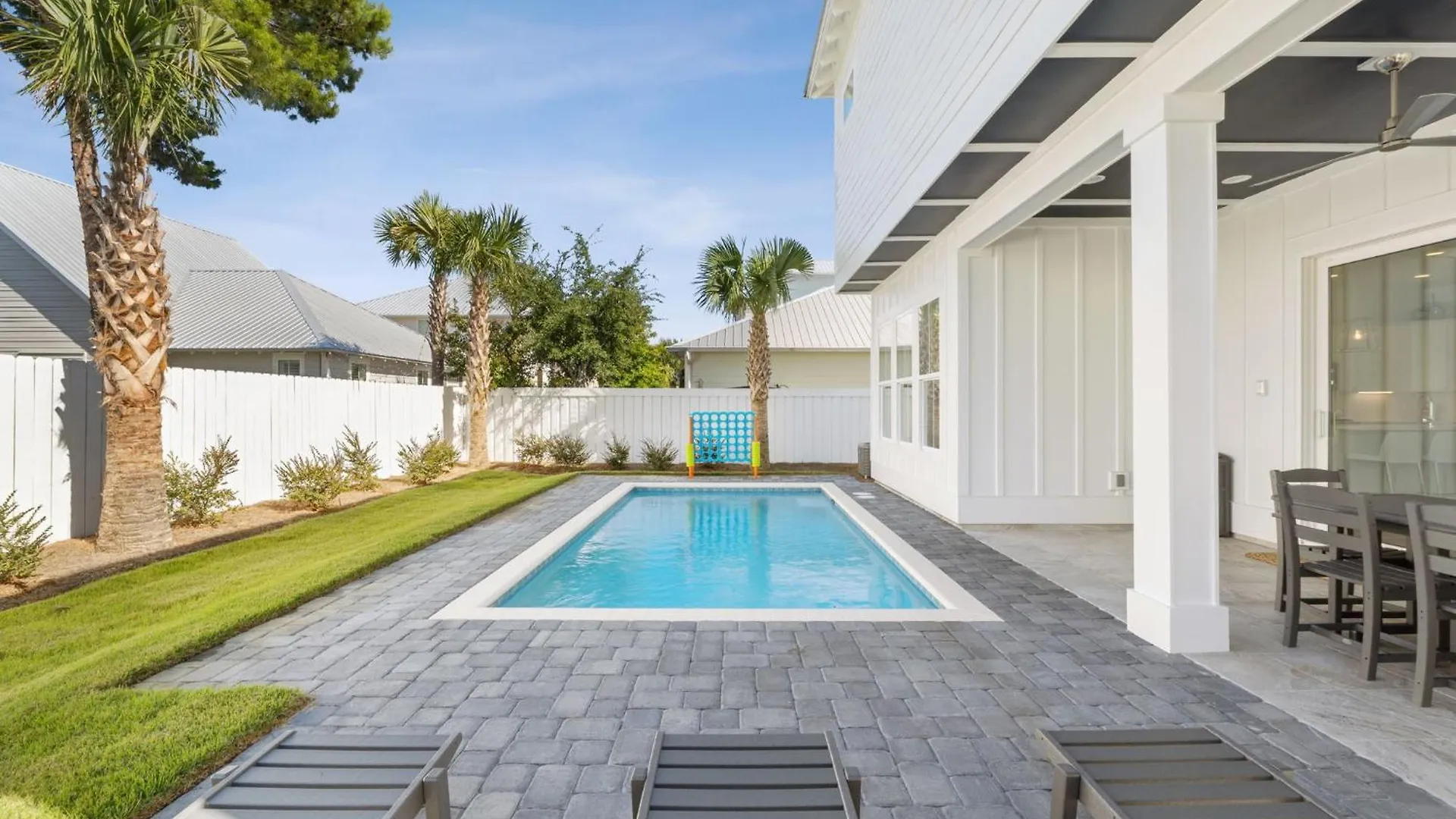Holiday home Shark Tales With Pool And Gated Neighborhood Destin