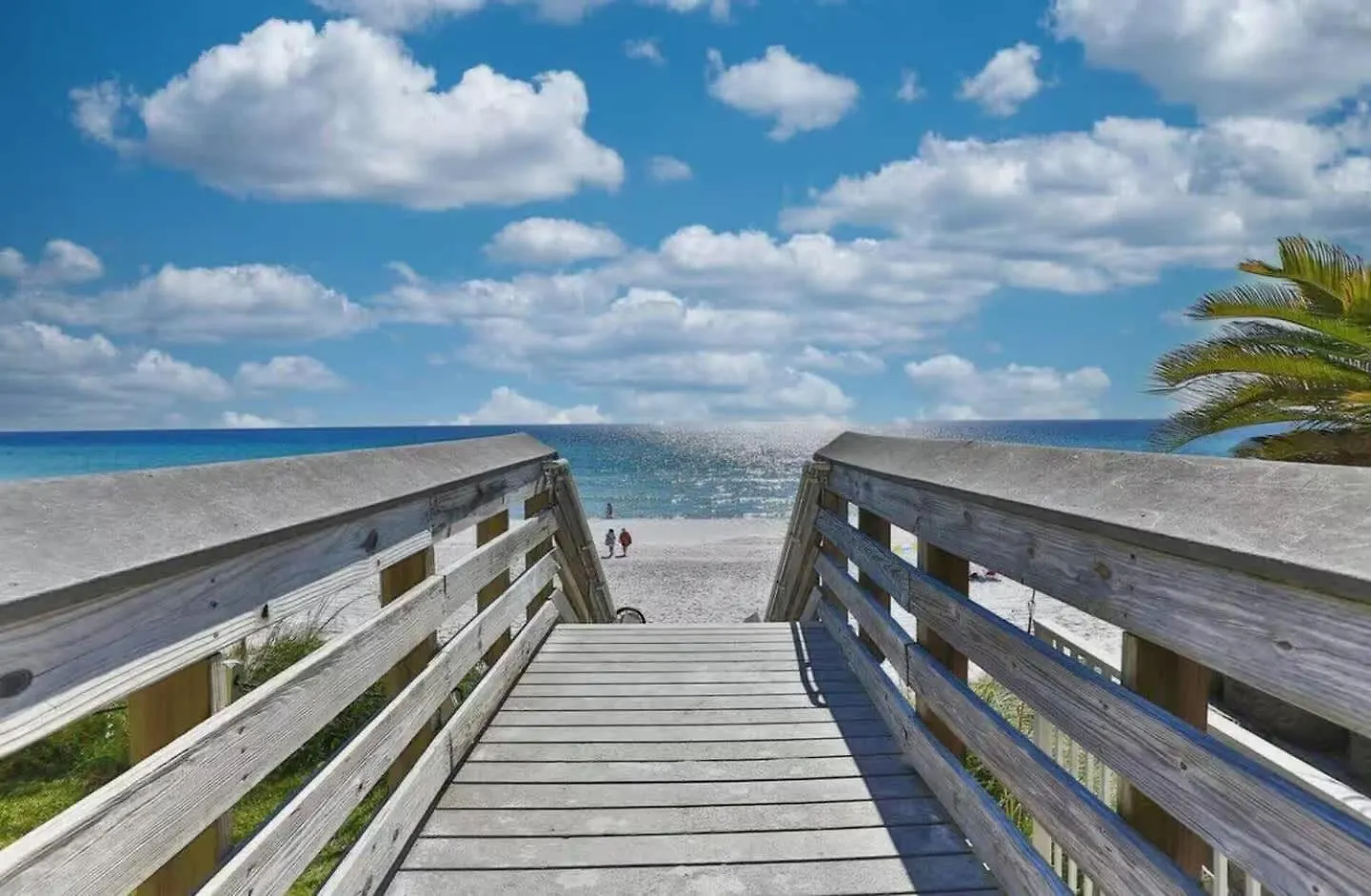 Beachside Bliss- Is Minutes From Pool Hot Tub Near Golf