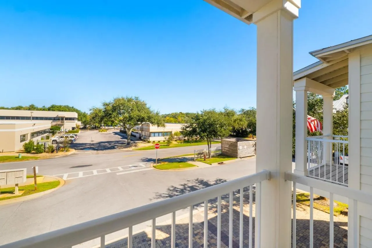 Sandy Feet Retreat Heart Of Community Pool Holiday home Destin