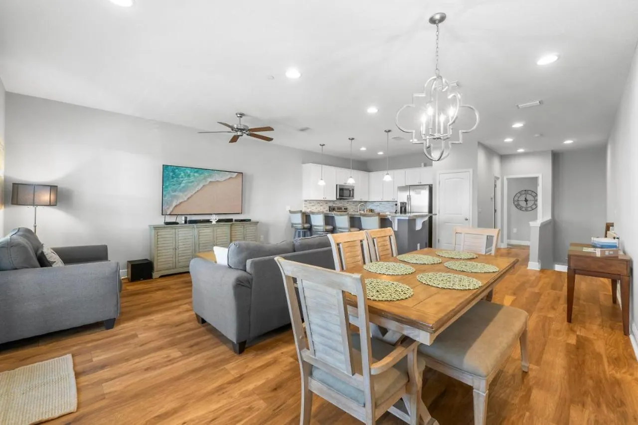 Holiday home Sandy Feet Retreat Heart Of Community Pool *