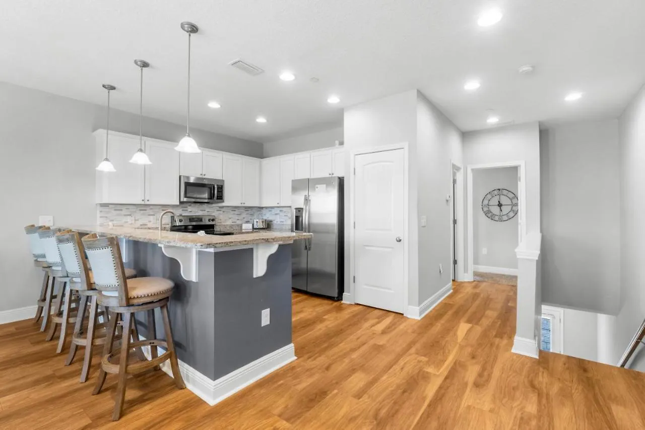 Sandy Feet Retreat Heart Of Community Pool Holiday home Destin