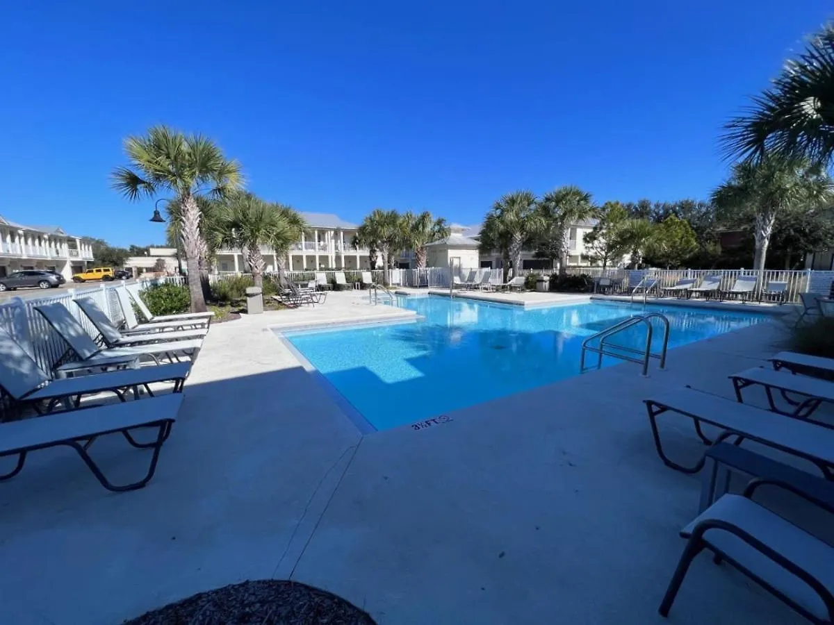 Sandy Feet Retreat Heart Of Community Pool Destin