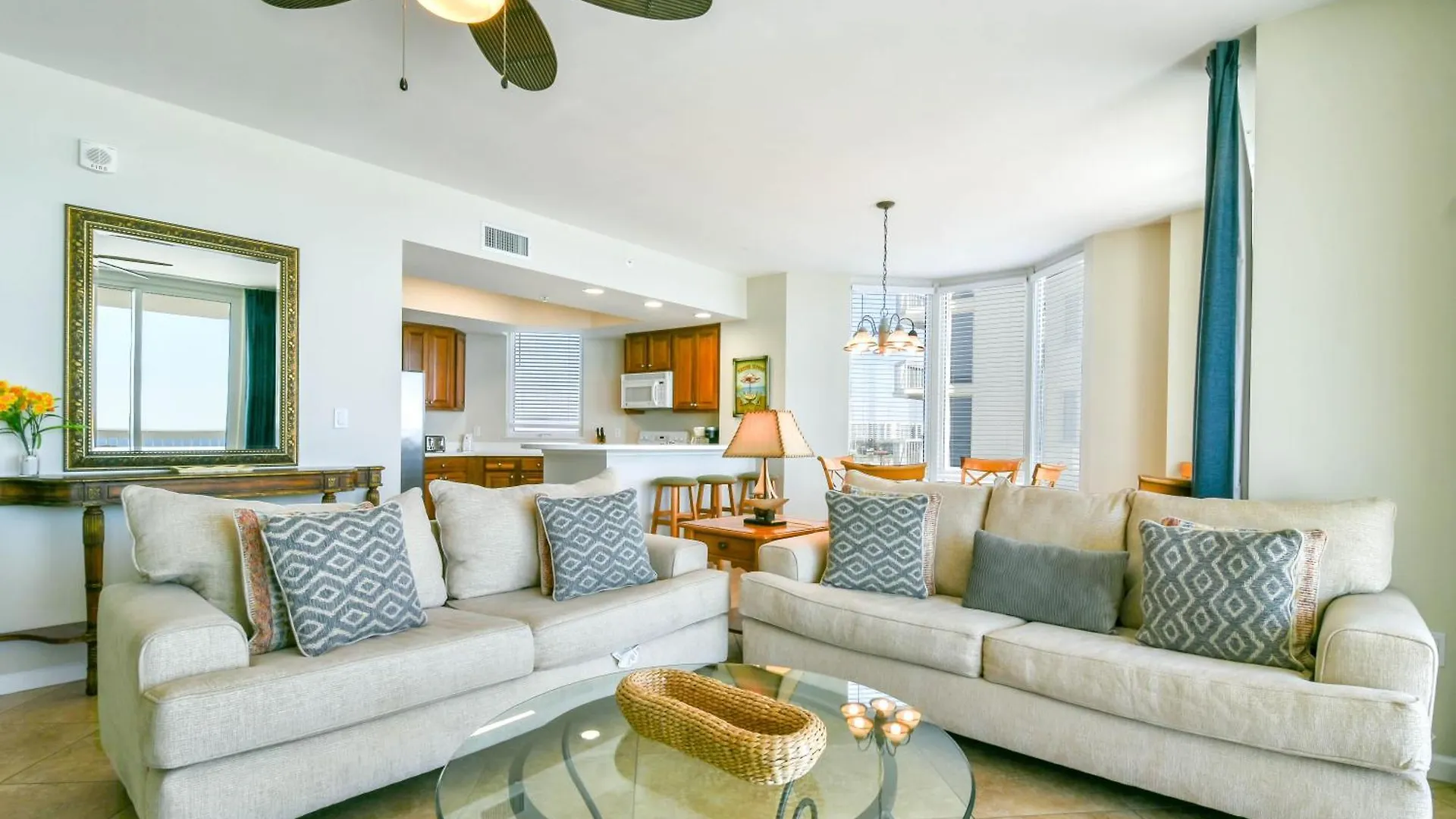 Silver Towers W601 Apartment *