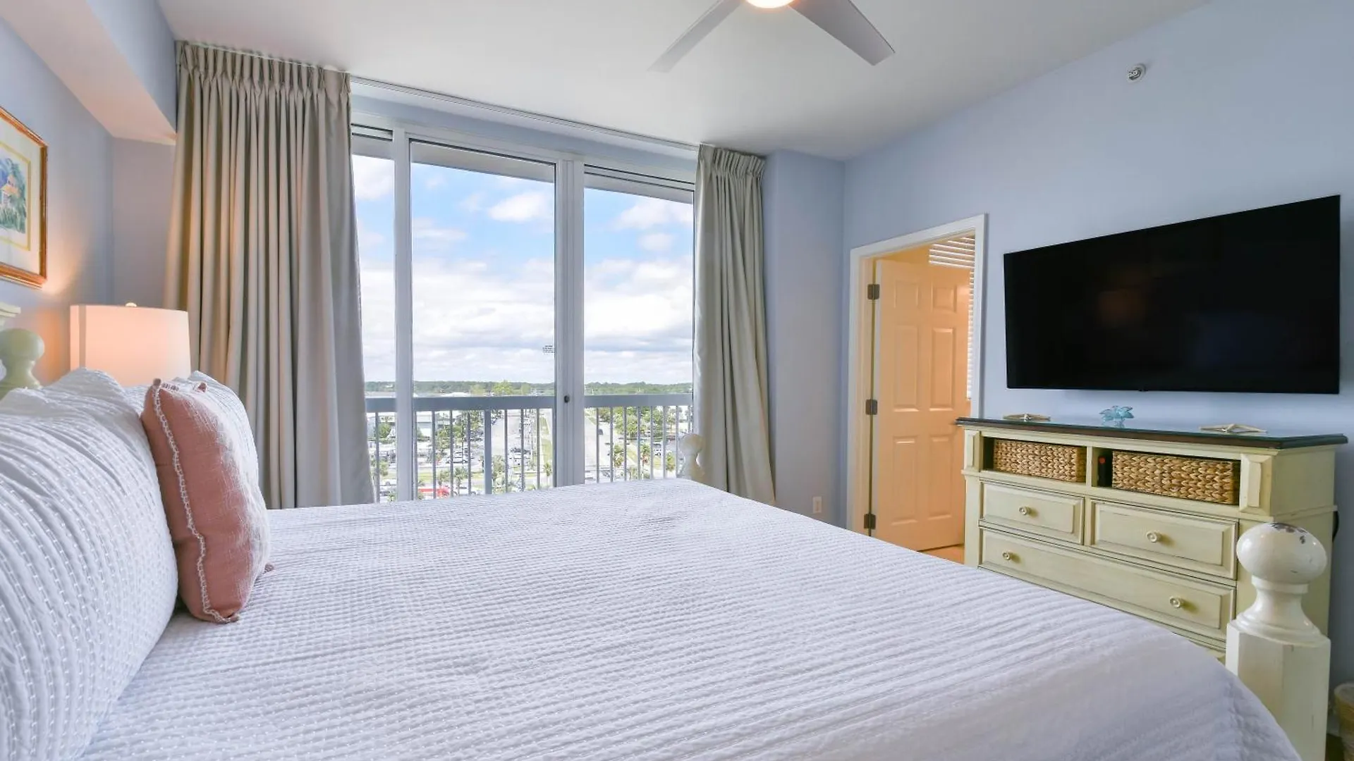 Apartman Silver Towers E703 *