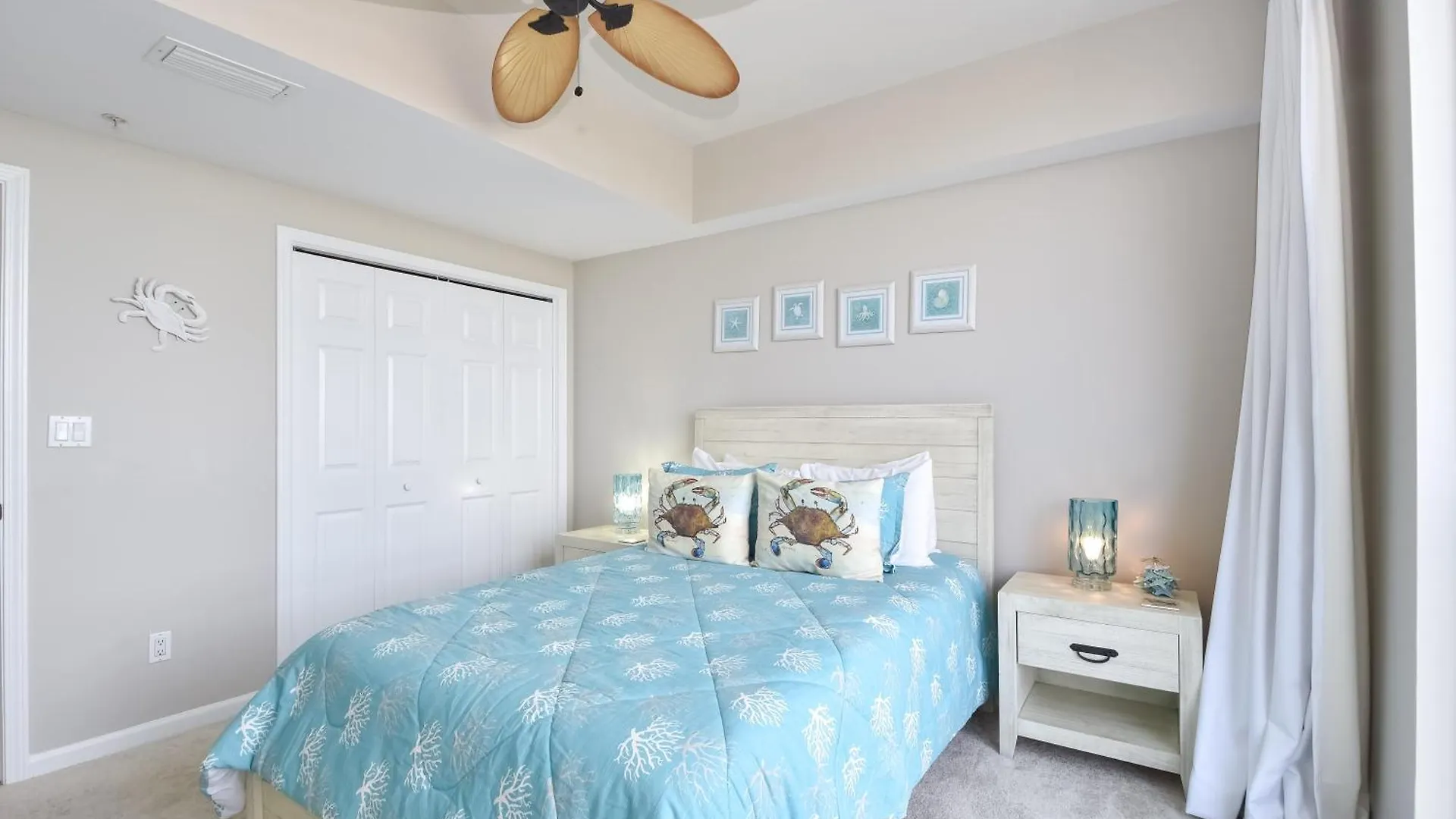 Silver Towers E504 Apartment *