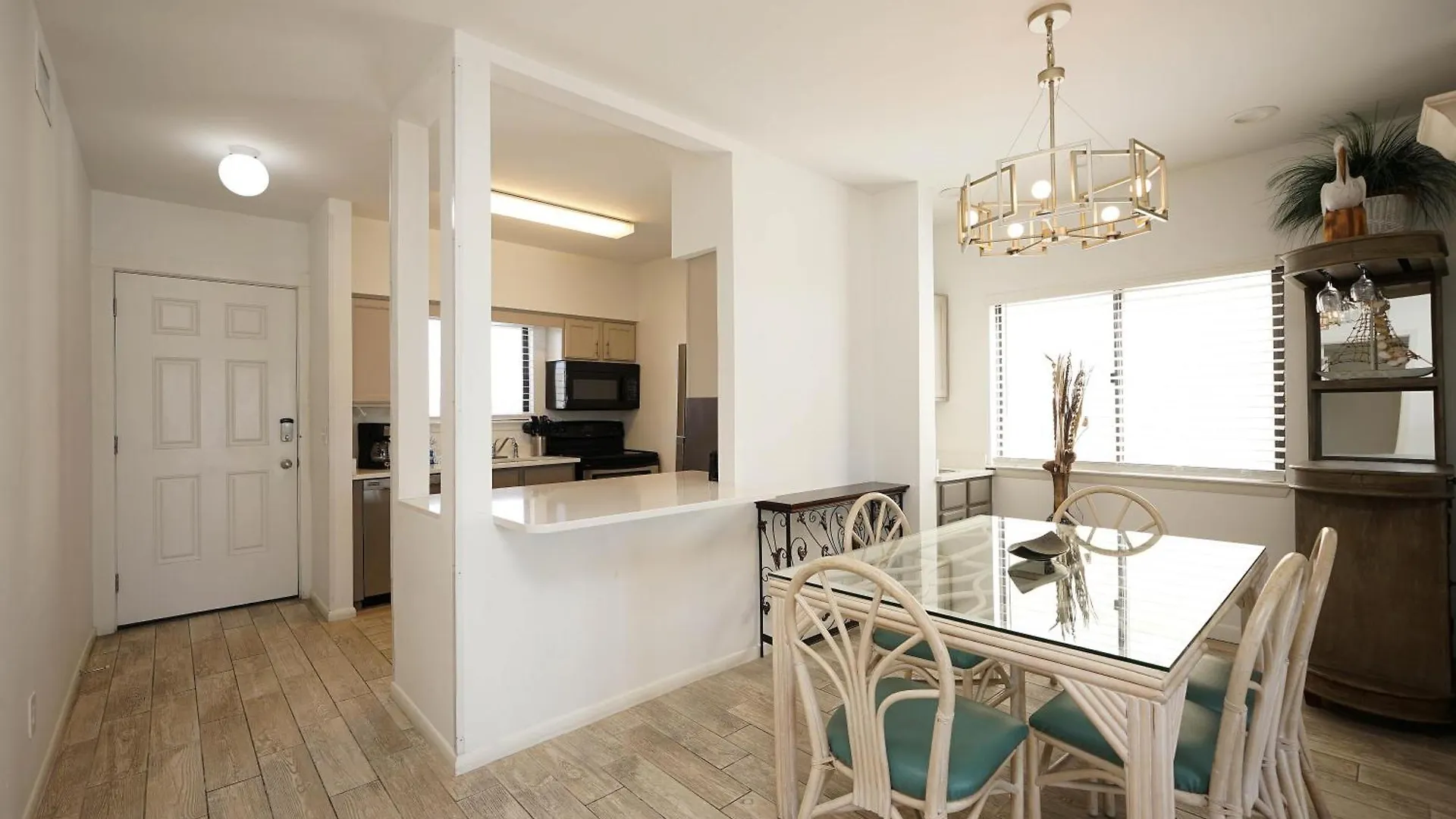 Sandpiper Cove 1142 *