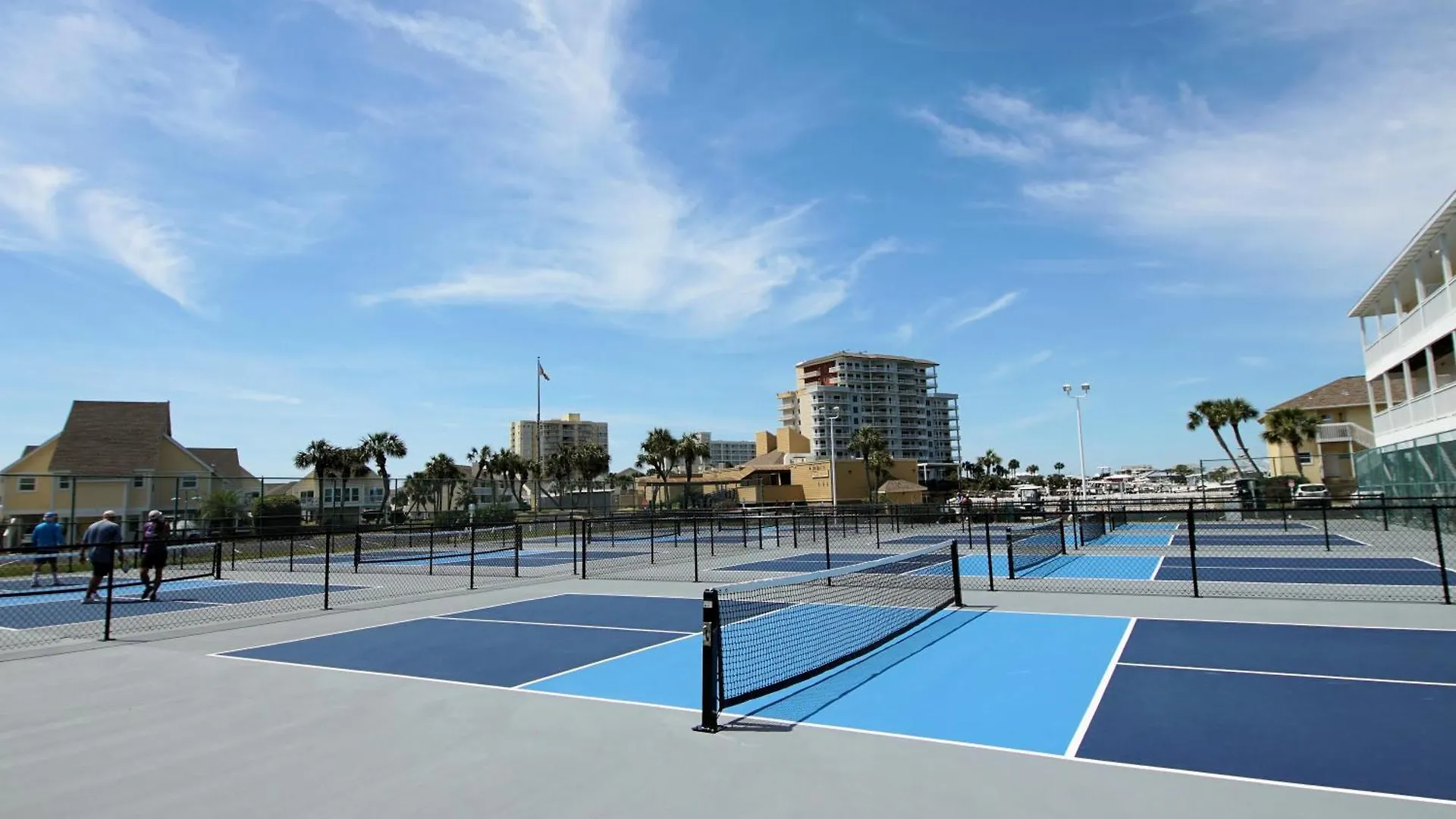 Sandpiper Cove 2125 *
