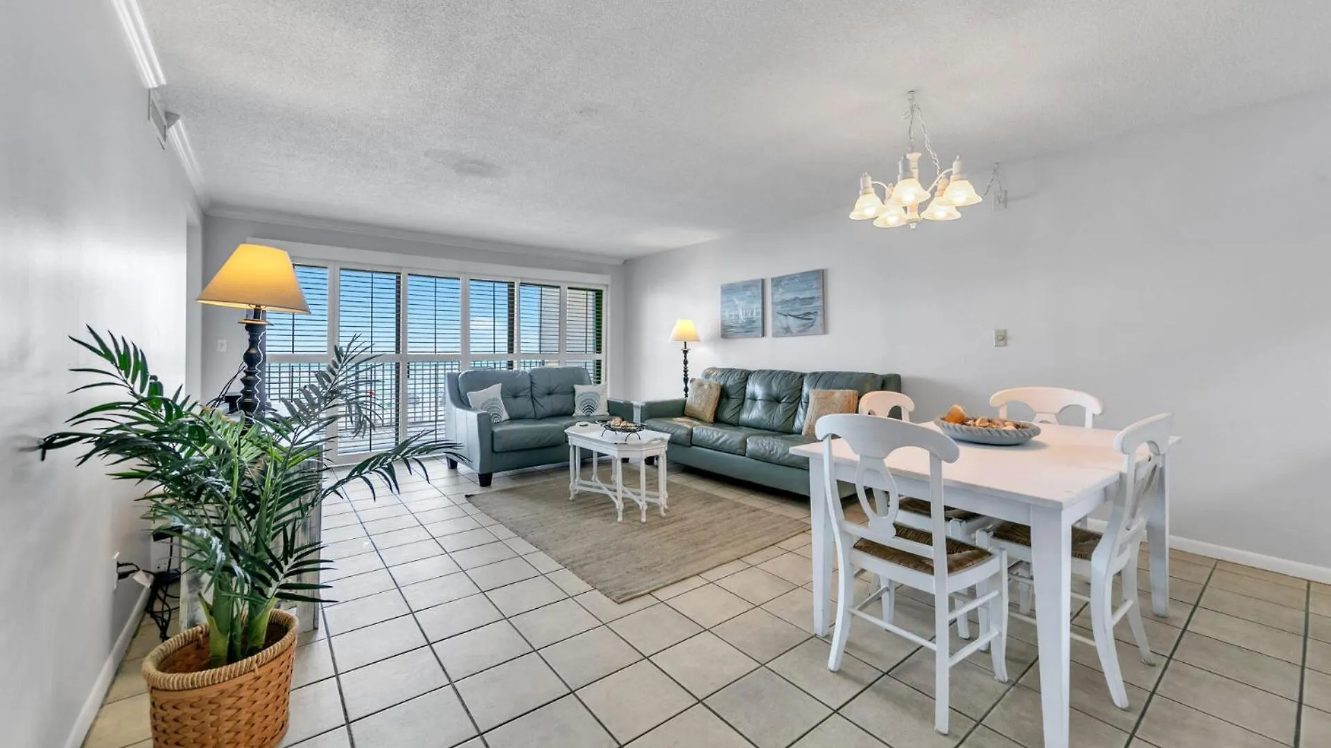 Emerald Towers 302 Front Holiday home *