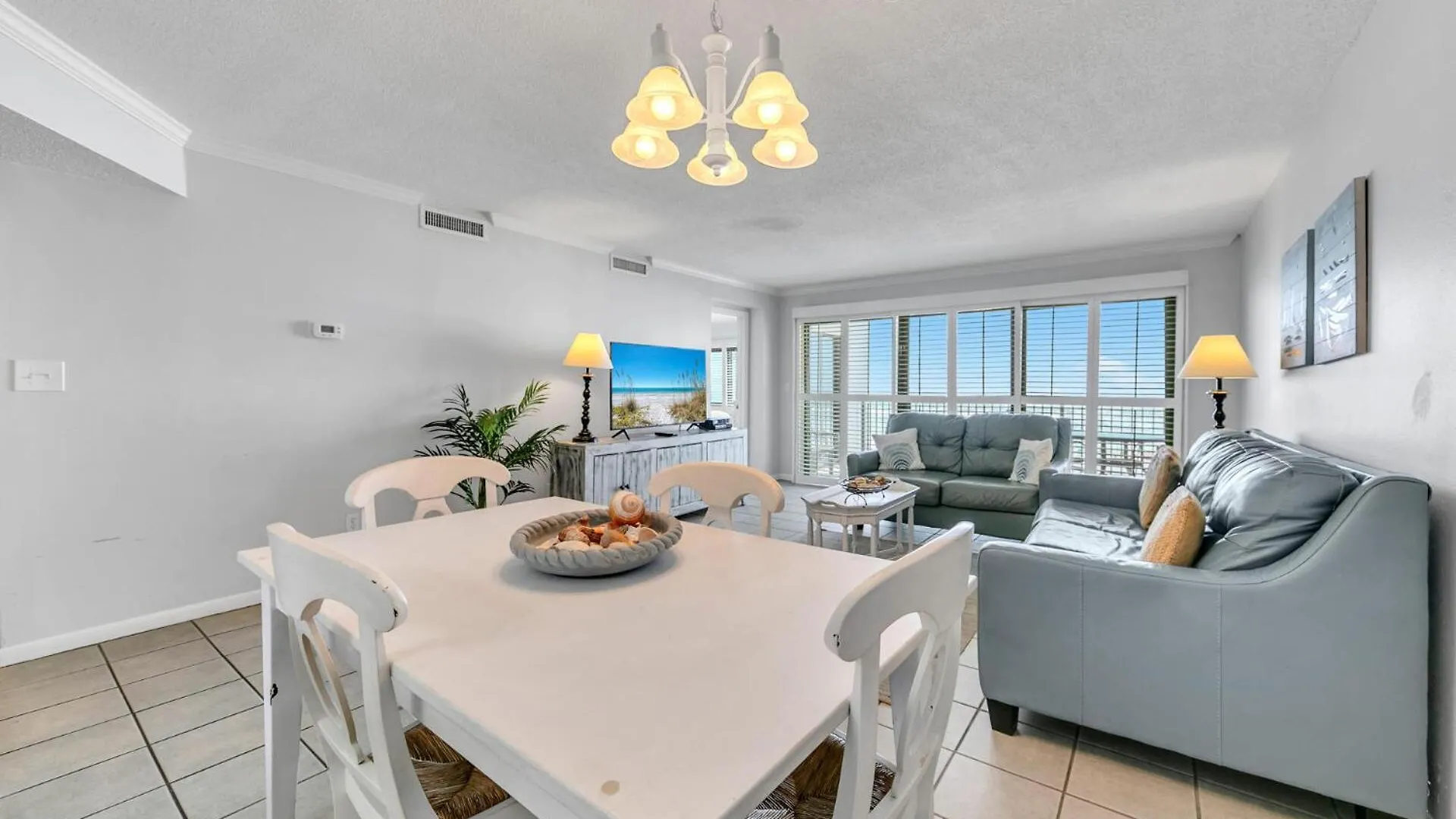 Emerald Towers 302 Front Holiday home Destin