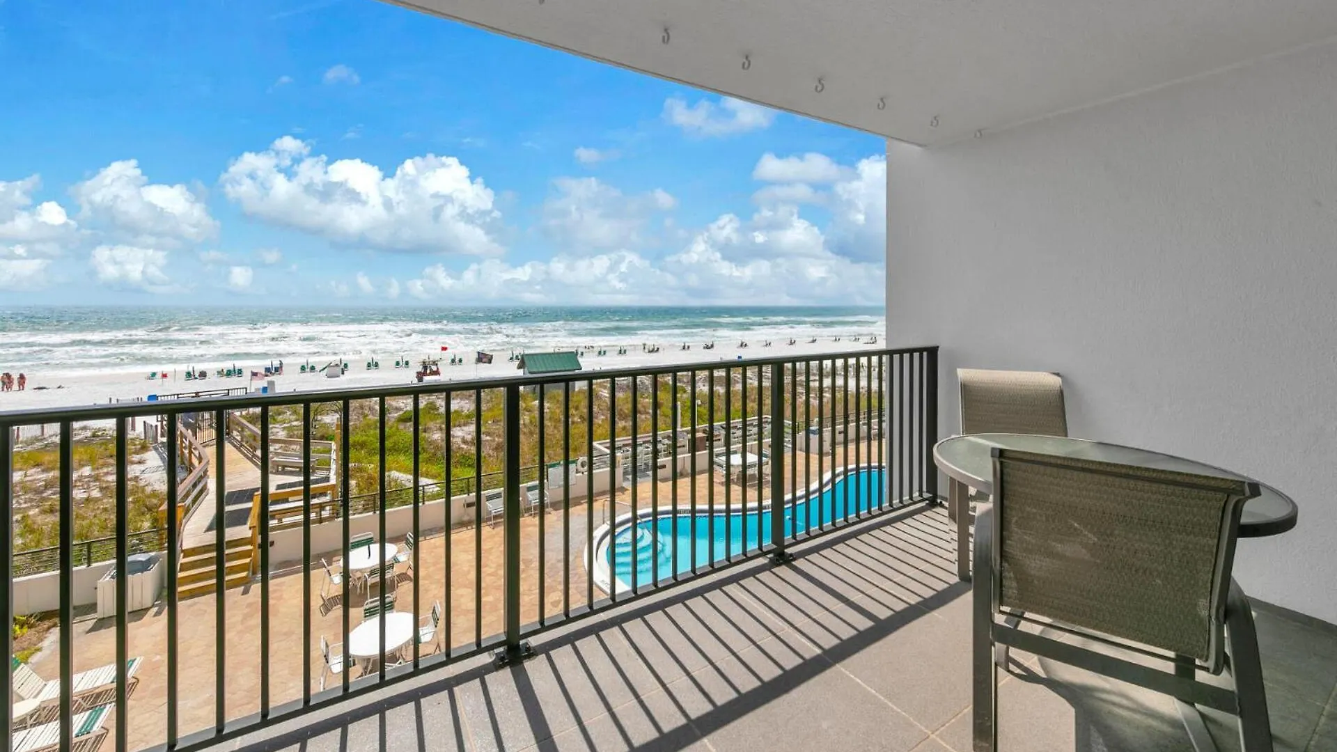 Emerald Towers 302 Front Holiday home