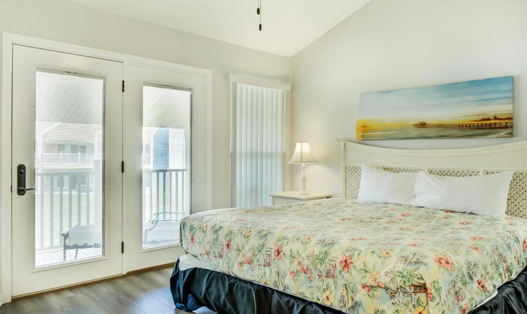 5 C, Three Bedroom Townhome *