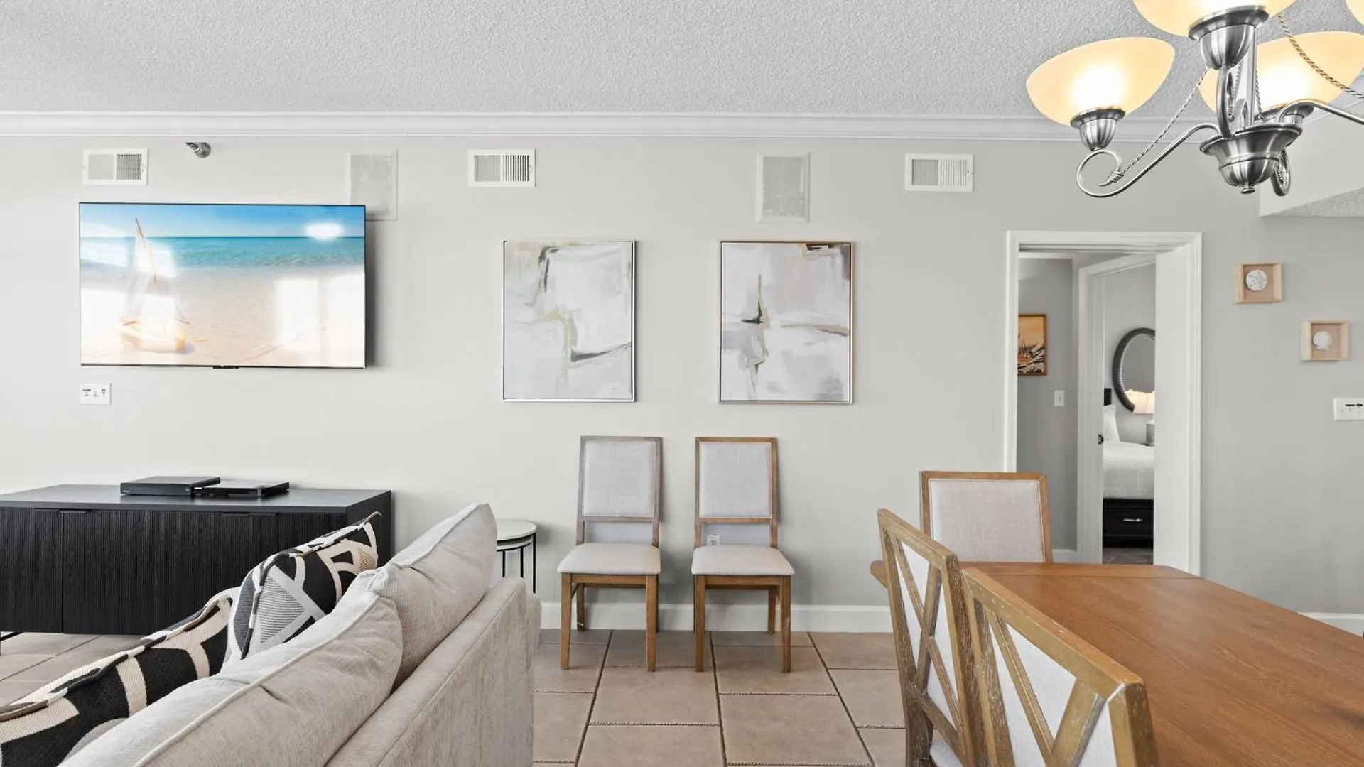 Jade East Towers 0410 By Newman-dailey Feriehus