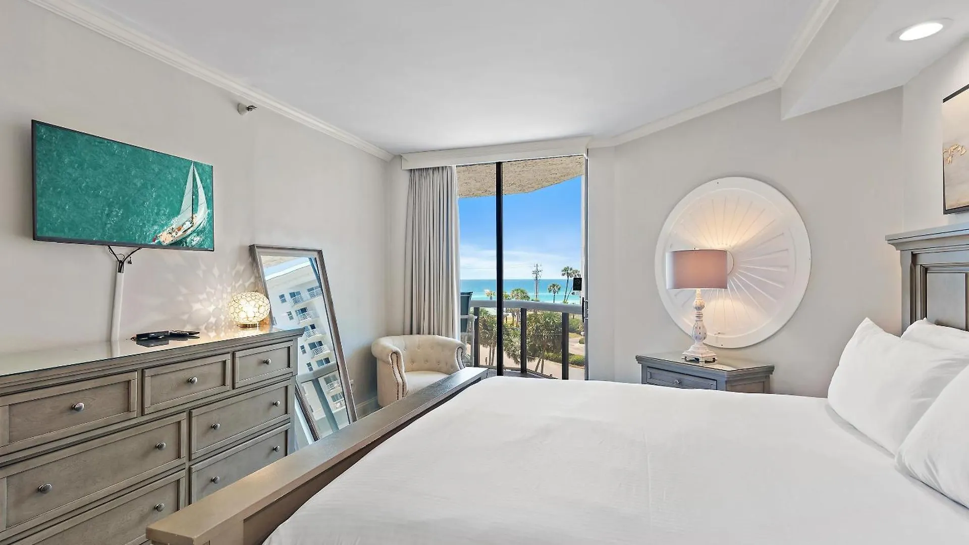 Surfside #208- Emerald Dreams *