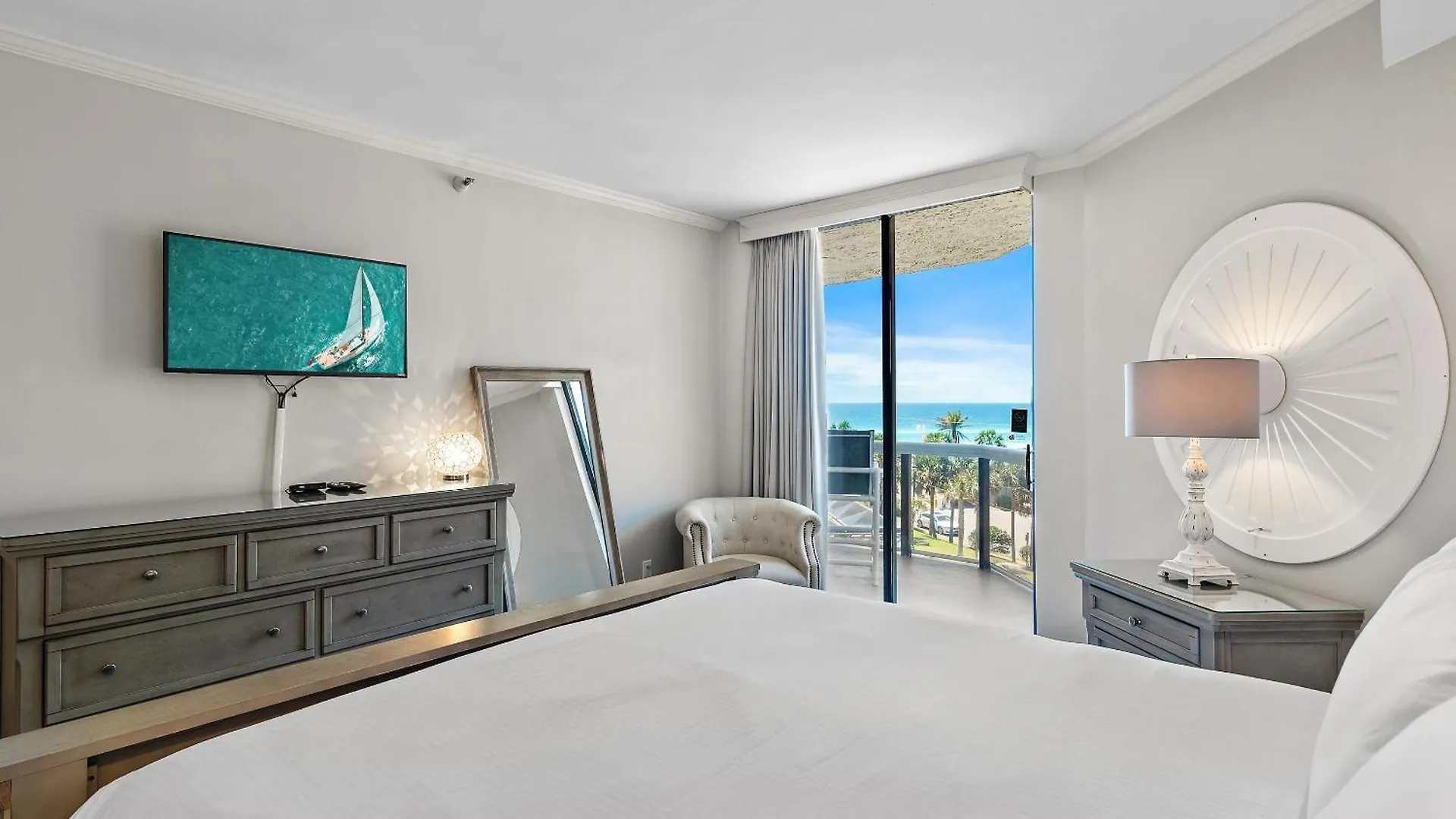 Surfside #208- Emerald Dreams Semesterbostad *