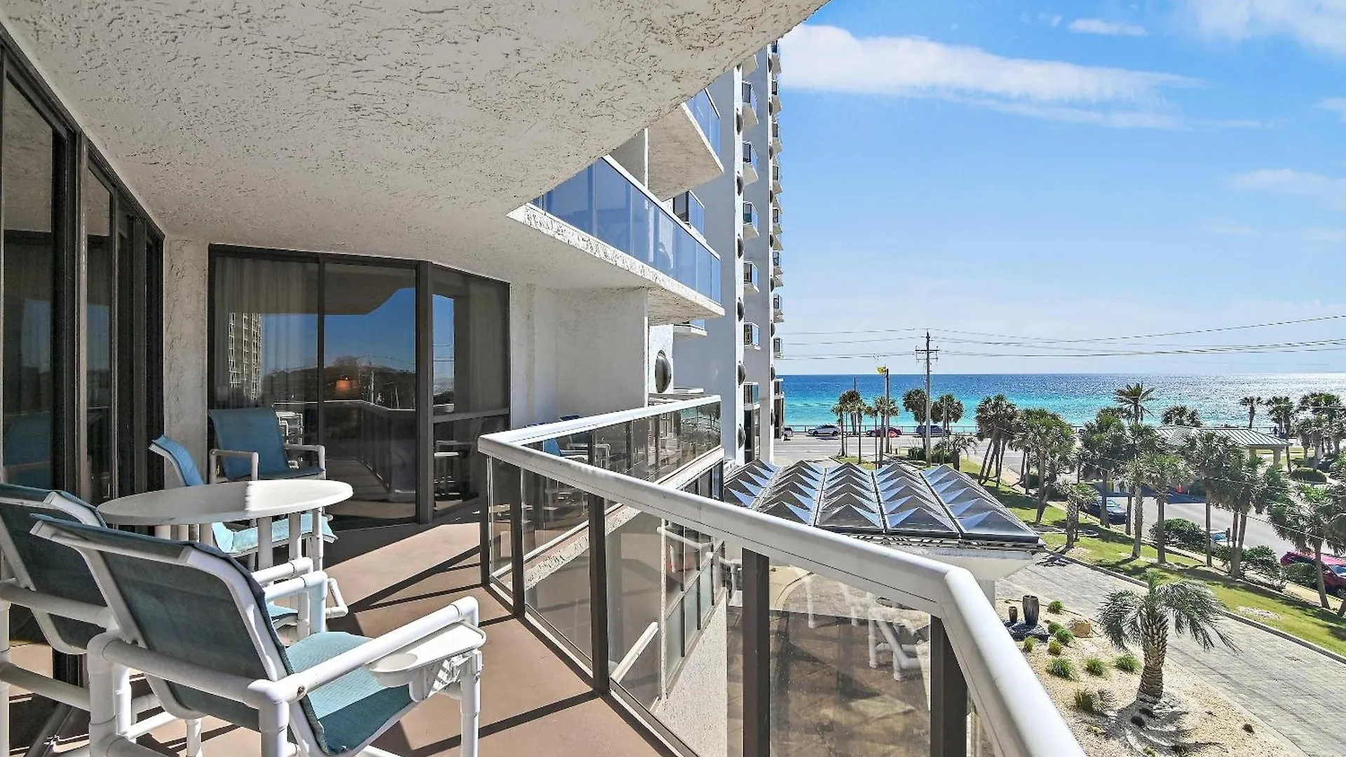 Surfside #208- Emerald Dreams *
