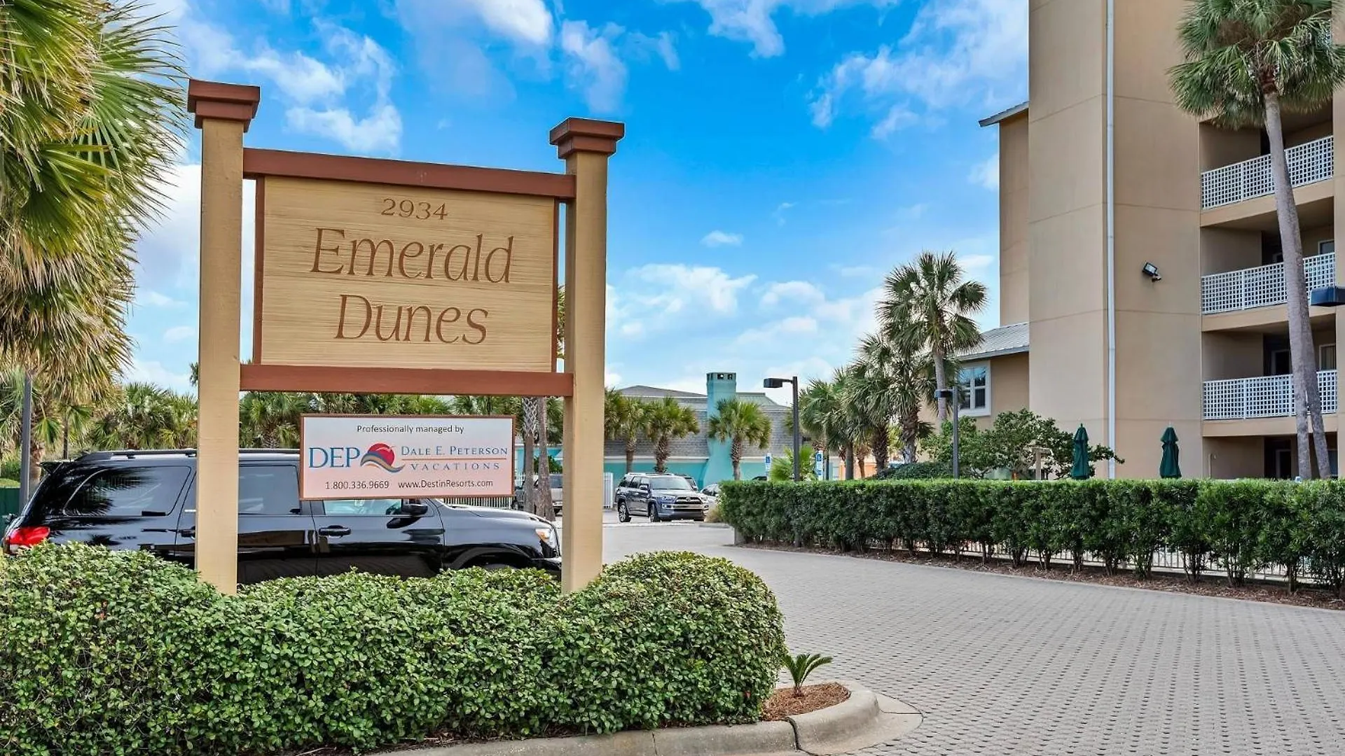 Emerald Dunes # 101 *